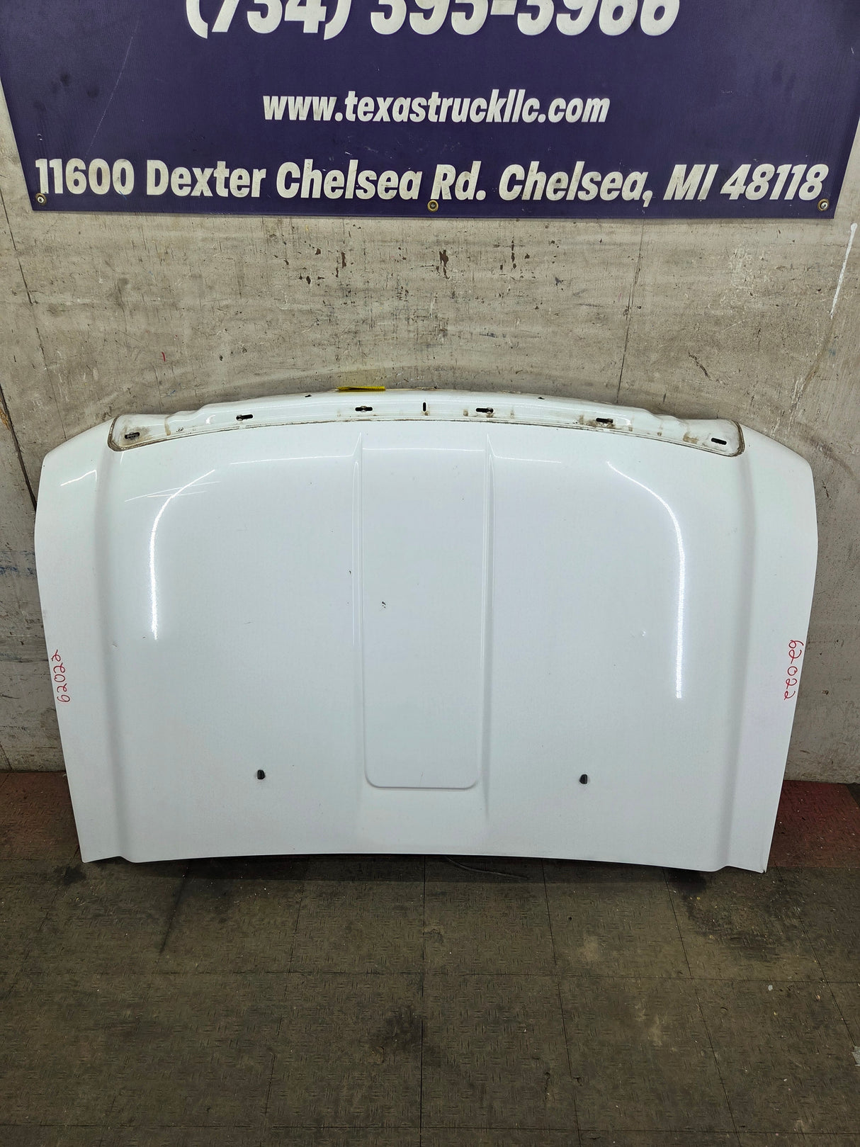 2008-2010 Ford Super Duty F250 F350 F450 F550 Hood- Oxford White