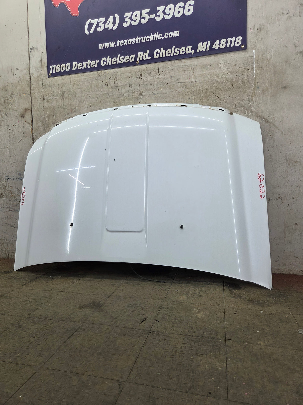 2008-2010 Ford Super Duty F250 F350 F450 F550 Hood- Oxford White