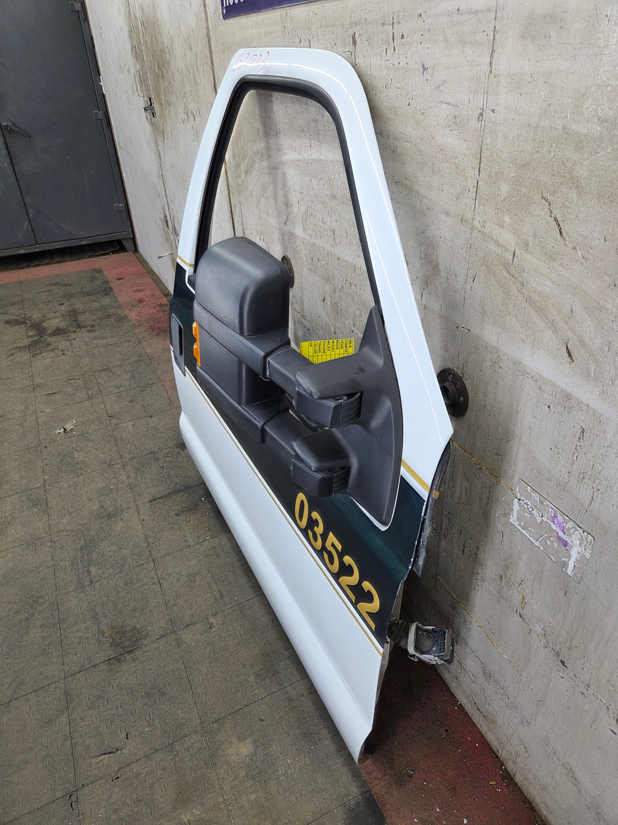 2008-2011 Ford Super Duty / Excursion Front Passenger RH Door F250 F350 F450 F550