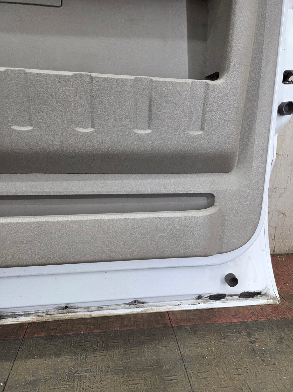 2008-2011 Ford Super Duty / Excursion Front Passenger RH Door F250 F350 F450 F550