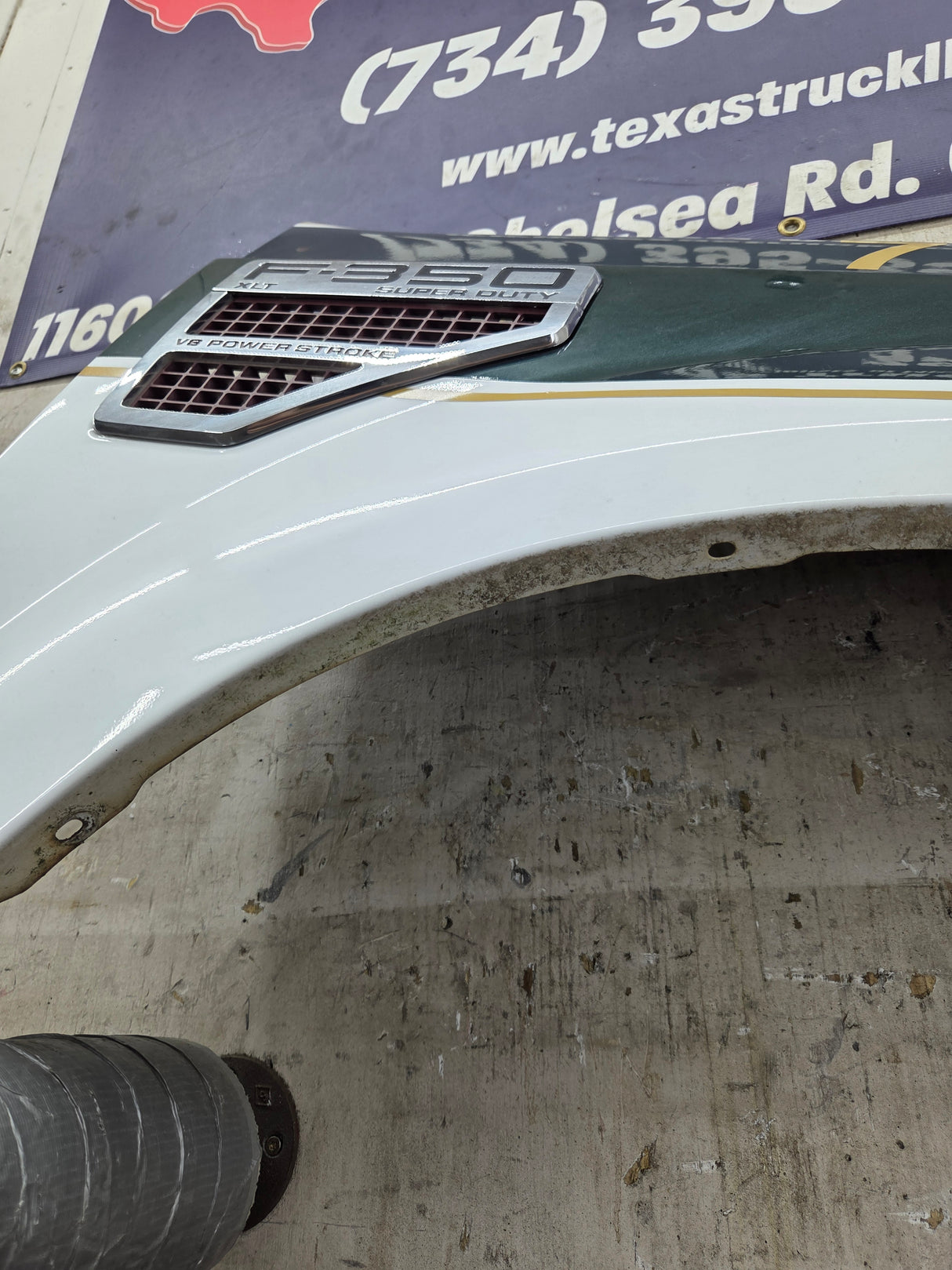 2008-2010 Ford Super Duty F250 F350 RH Passenger Side Fender - Oxford White