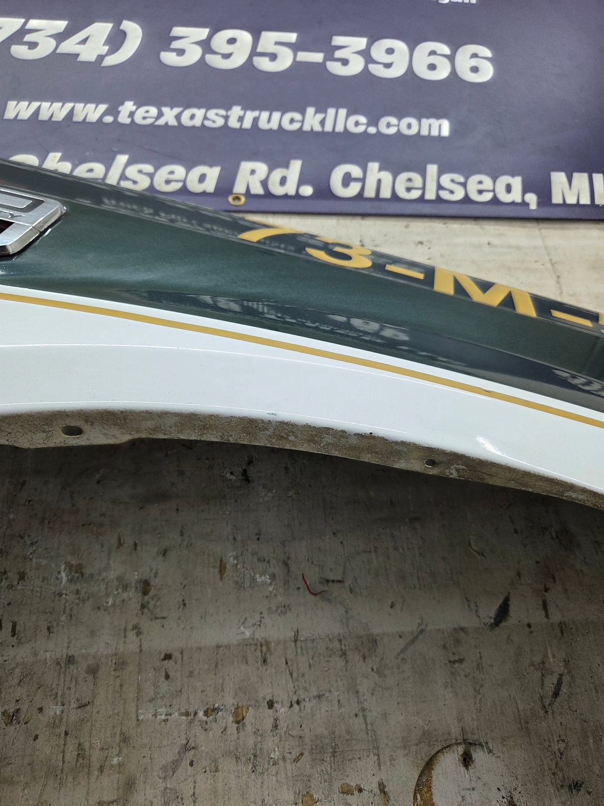 2008-2010 Ford Super Duty F250 F350 RH Passenger Side Fender - Oxford White
