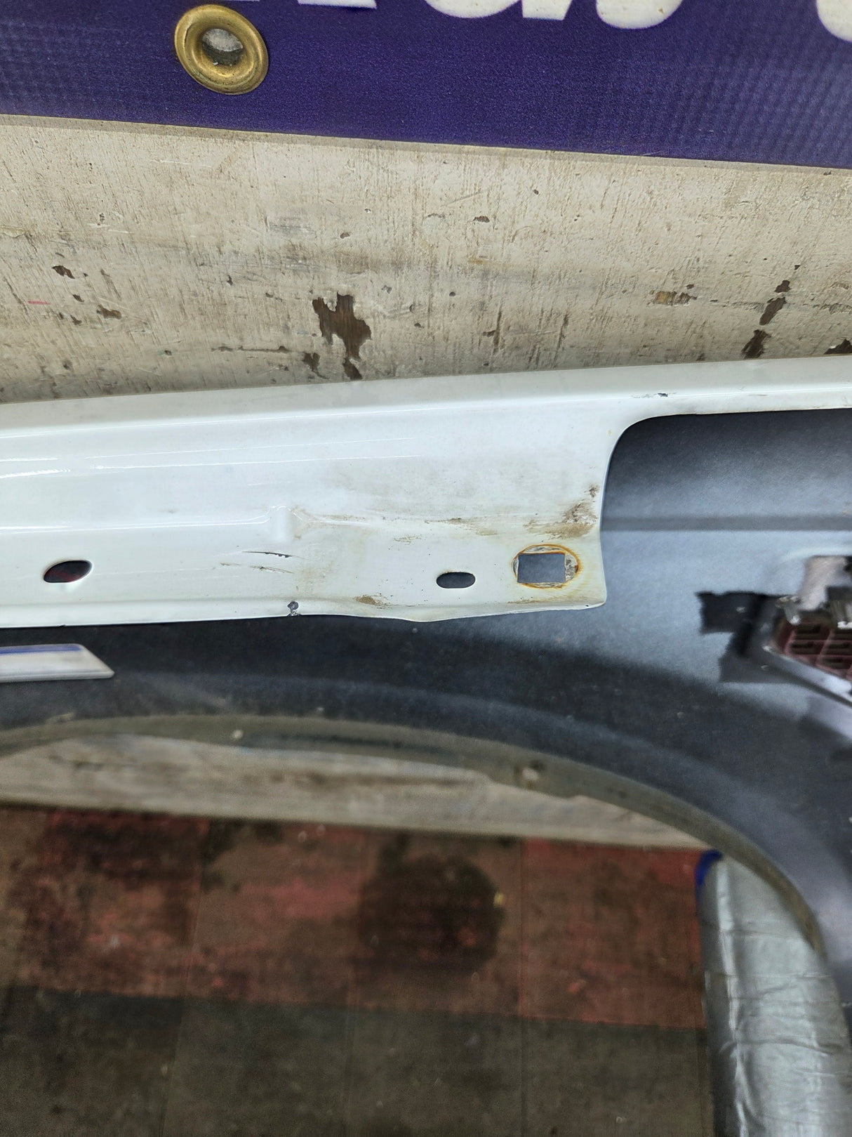 2008-2010 Ford Super Duty F250 F350 RH Passenger Side Fender - Oxford White