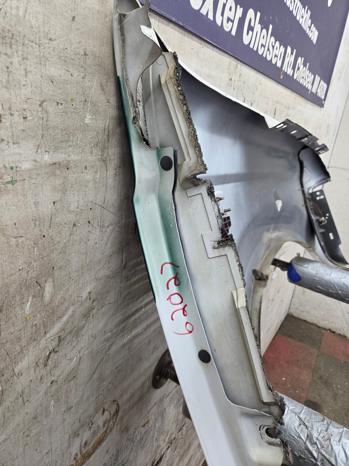 2008-2010 Ford Super Duty F250 F350 LH Driver Side Fender