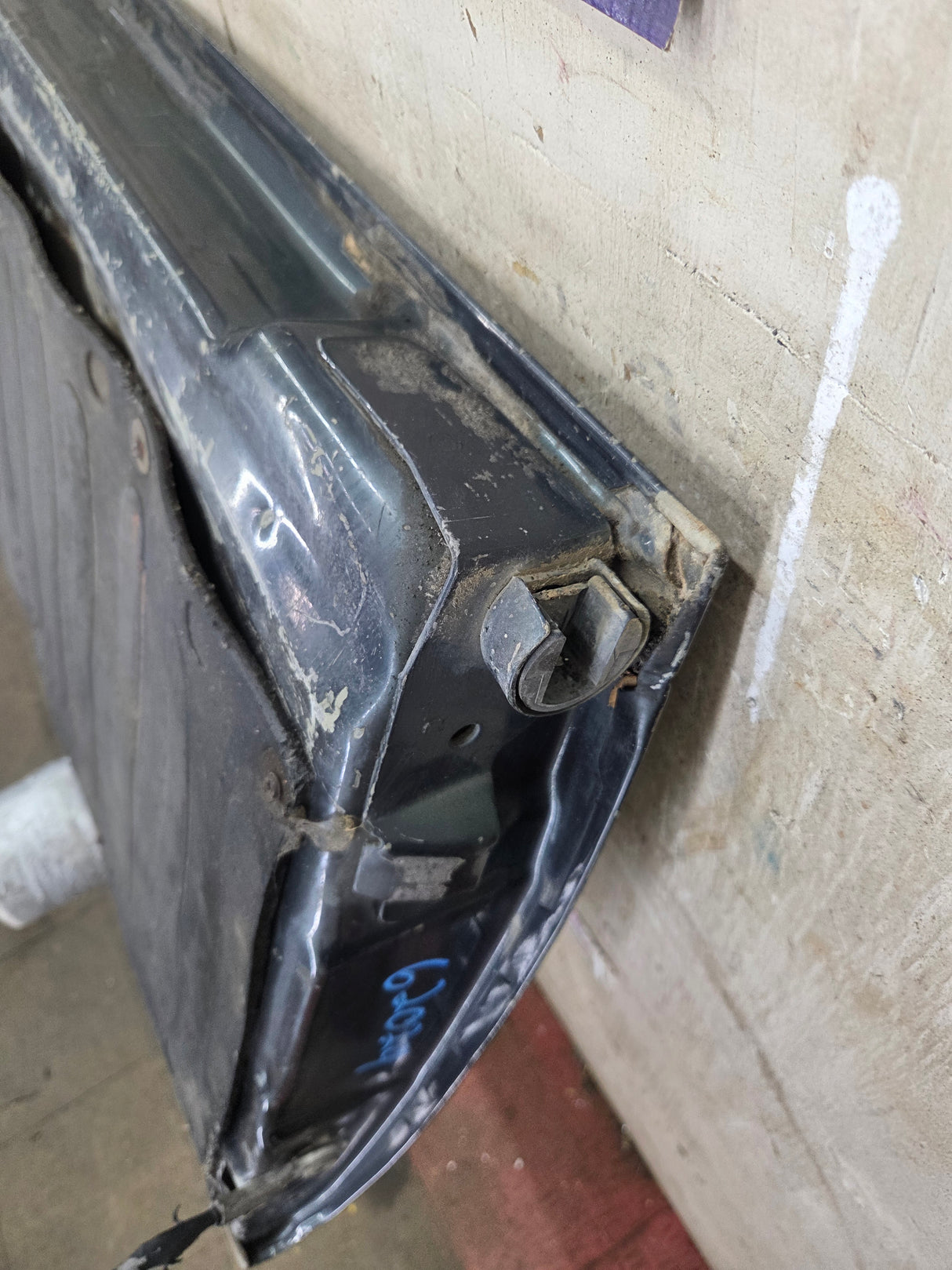 1997-2003 F150 / 1999-2007 Ford F250 F350 F450 F550 Super Duty Tailgate