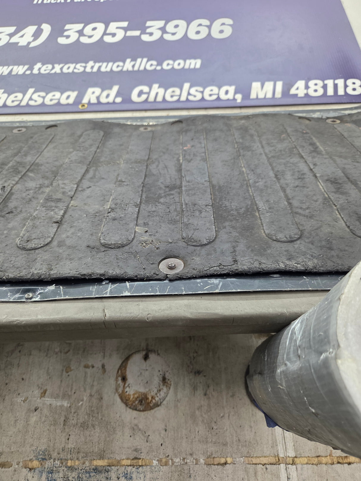 1997-2003 F150 / 1999-2007 Ford F250 F350 F450 F550 Super Duty Tailgate