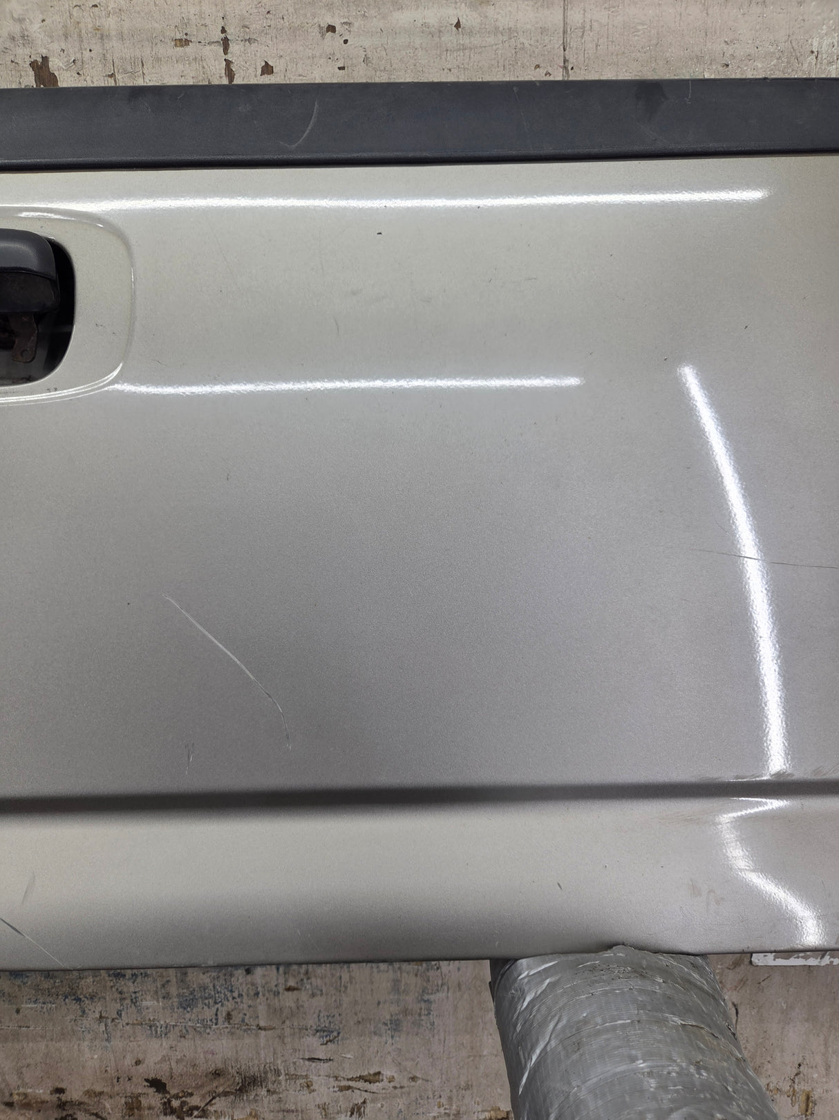 1999-2007 Chevrolet Silverado / GMC Sierra 1500 2500 3500 Tailgate