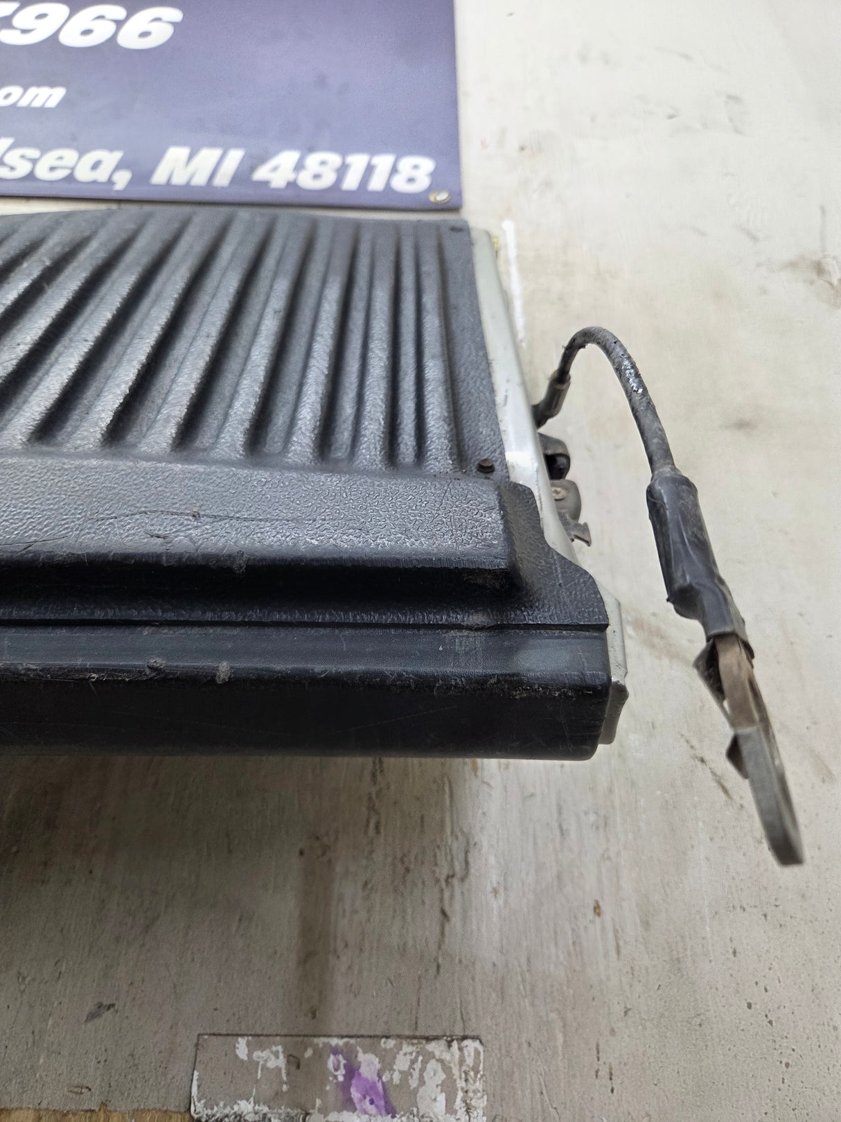 1999-2007 Chevrolet Silverado / GMC Sierra 1500 2500 3500 Tailgate
