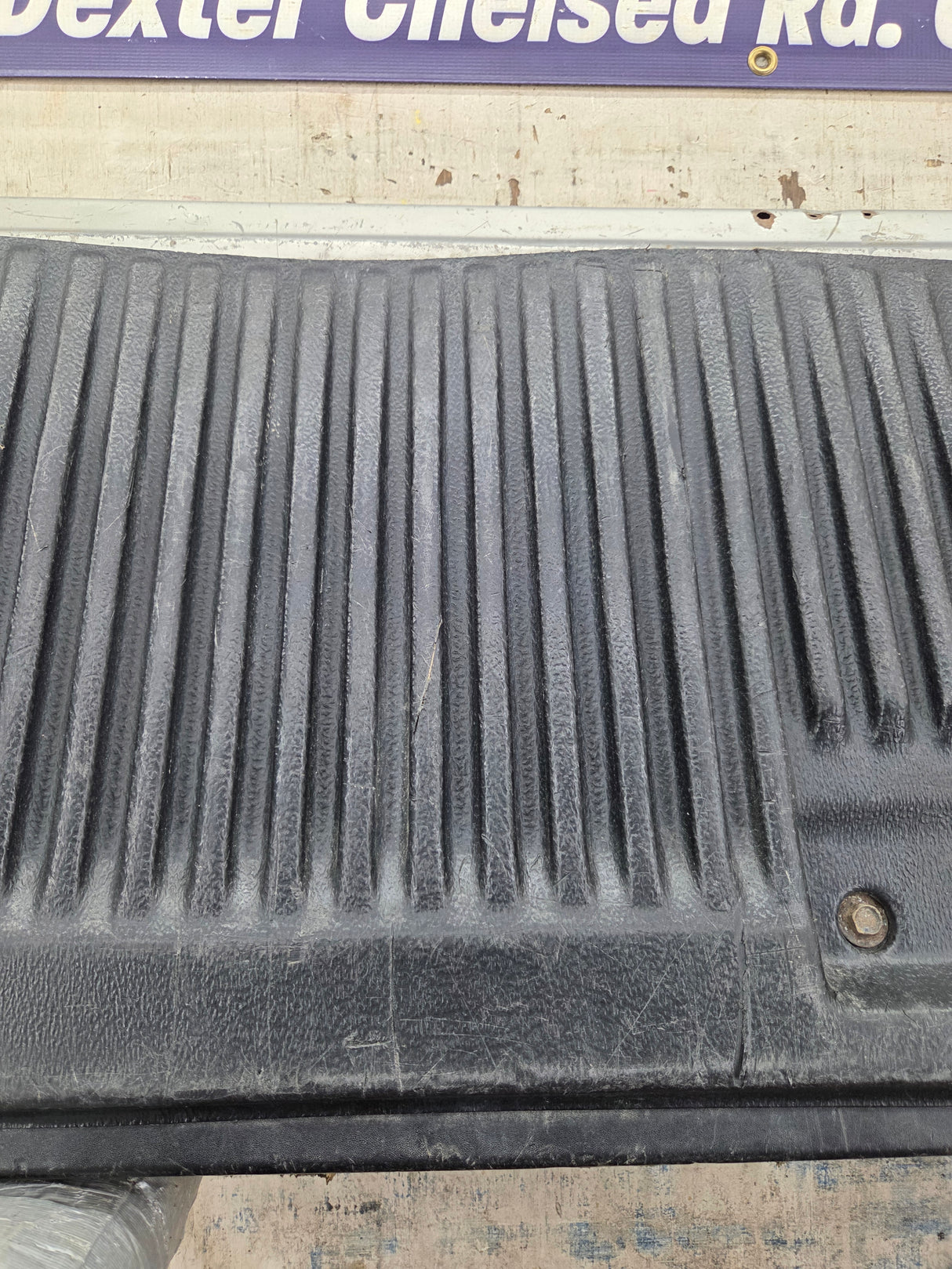 1999-2007 Chevrolet Silverado / GMC Sierra 1500 2500 3500 Tailgate