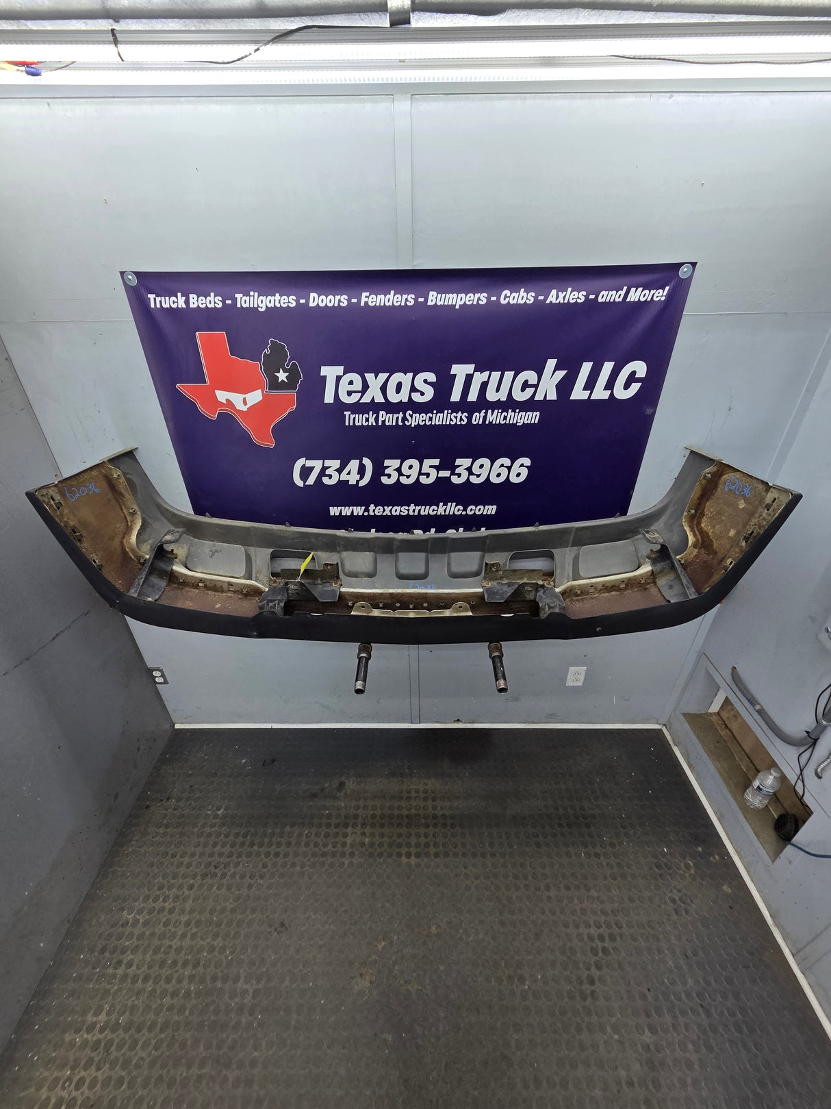 2003-2007 Chevrolet Silverado 1500 'Cateye' Front Bumper