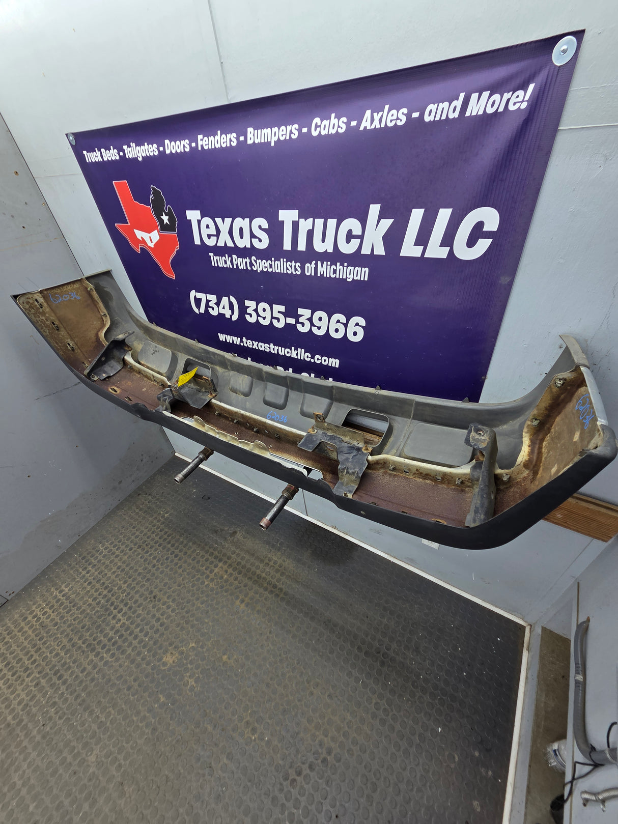2003-2007 Chevrolet Silverado 1500 'Cateye' Front Bumper