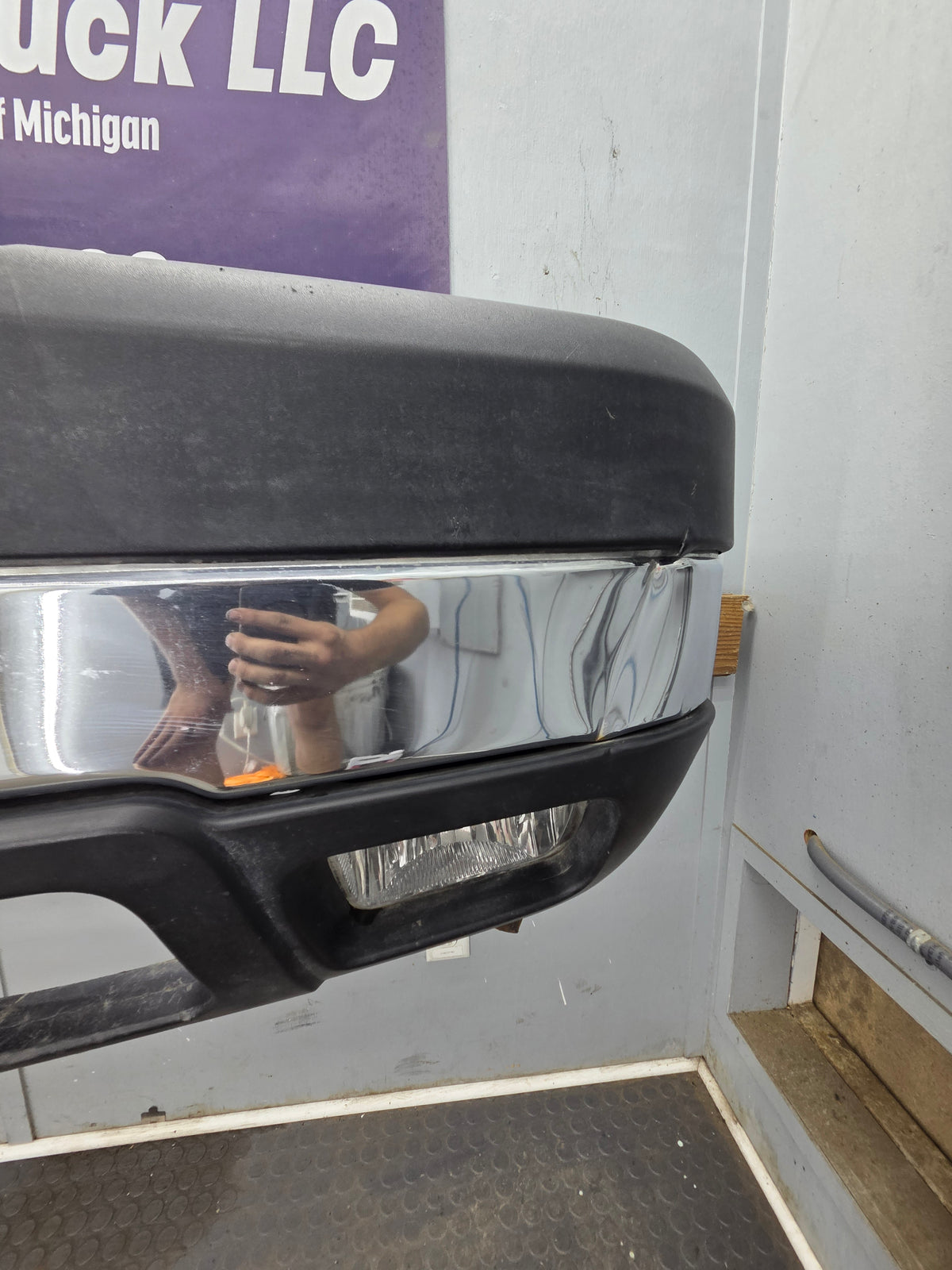 2003-2007 Chevrolet Silverado 2500HD 3500HD 'Cateye' Front Bumper