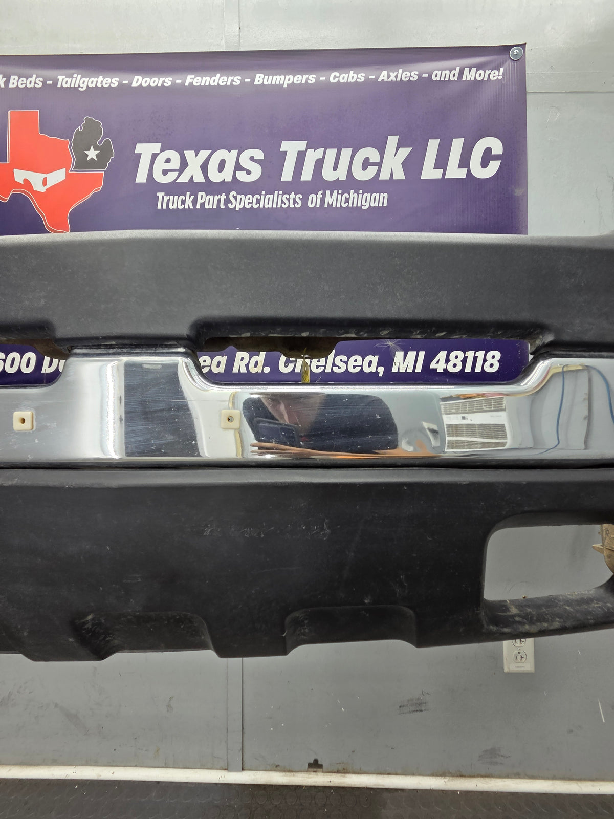 2003-2007 Chevrolet Silverado 2500HD 3500HD 'Cateye' Front Bumper