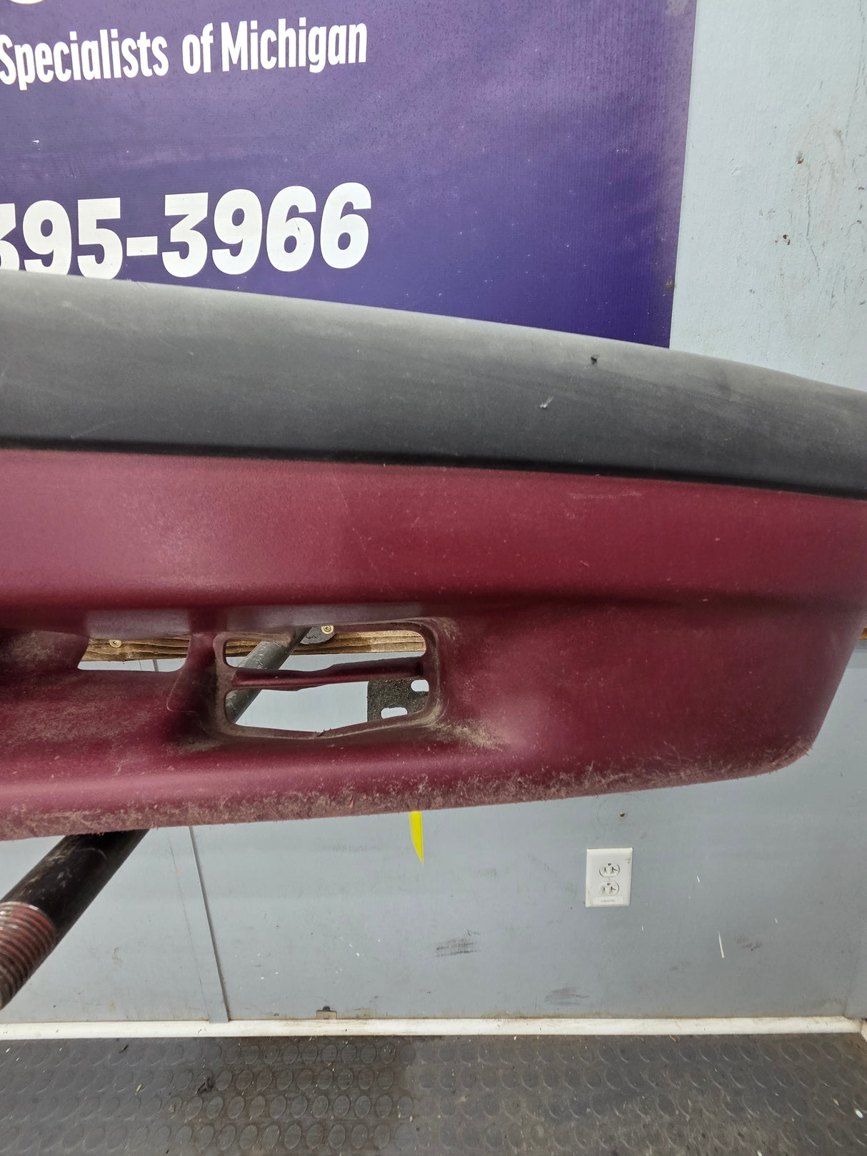 1998-2004 Chevrolet Blazer S10 Front Bumper W/Brackets