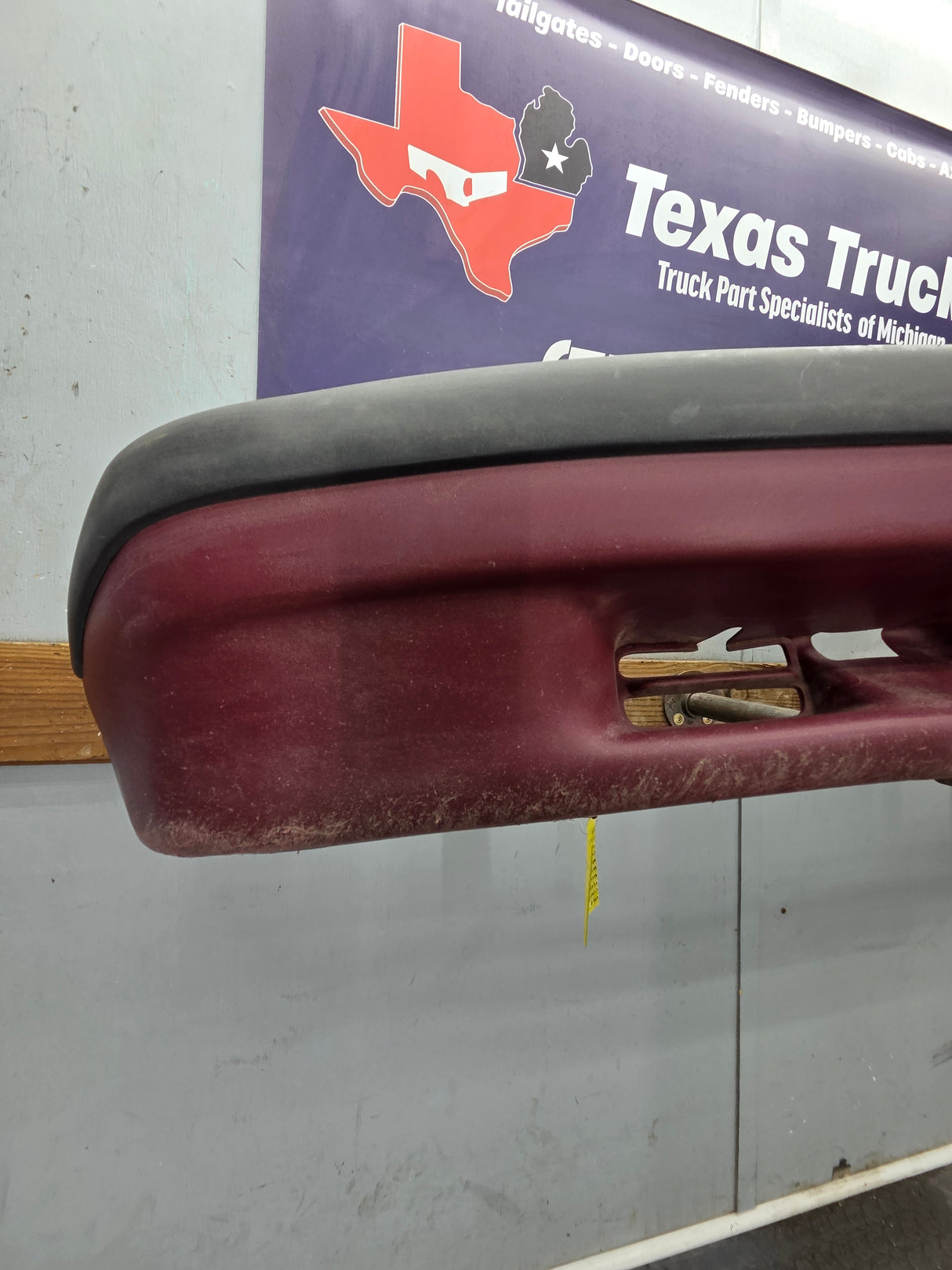 1998-2004 Chevrolet Blazer S10 Front Bumper W/Brackets
