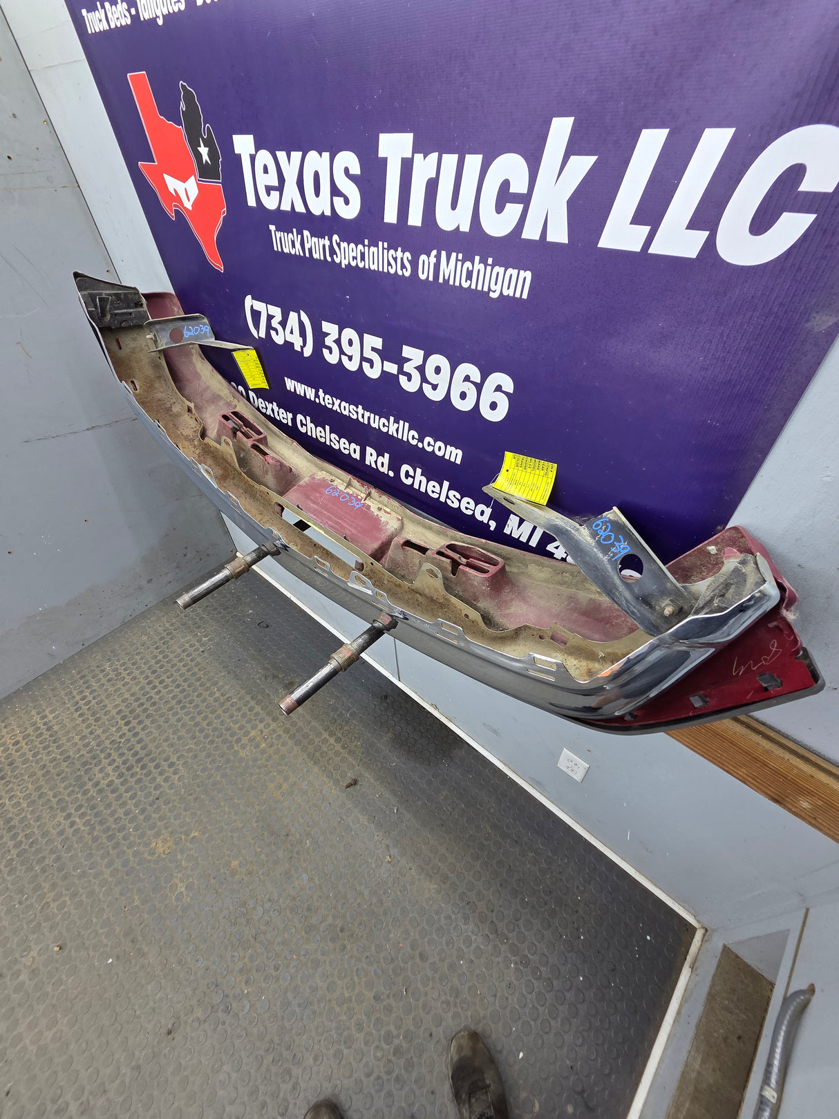1998-2004 Chevrolet Blazer S10 Front Bumper W/Brackets