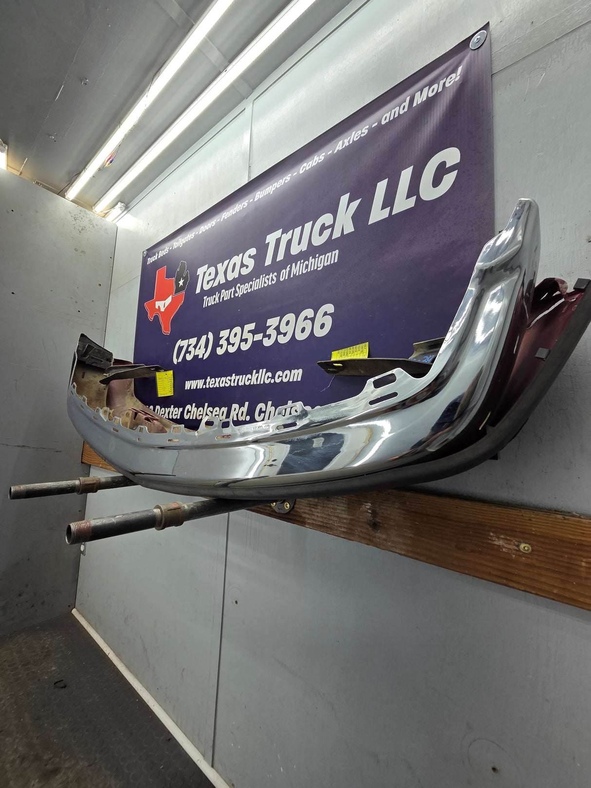 1998-2004 Chevrolet Blazer S10 Front Bumper W/Brackets