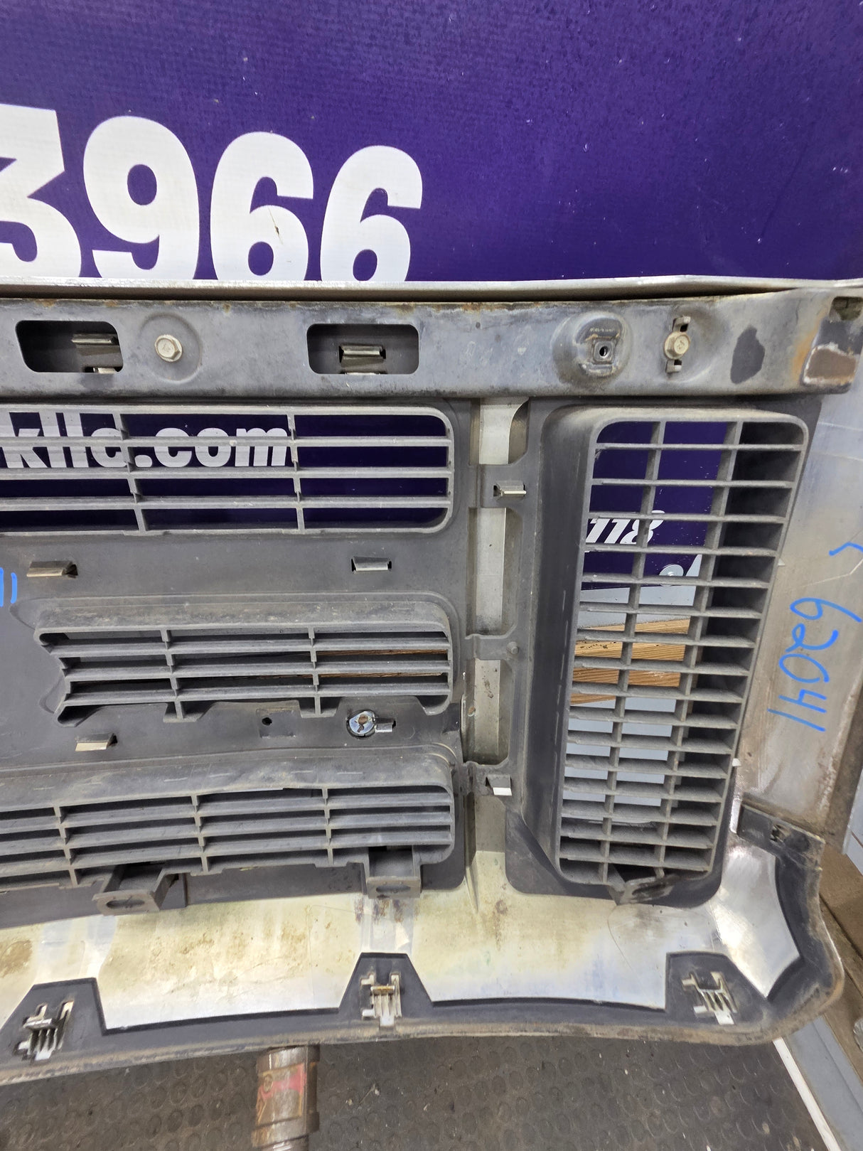 2008-2010 Ford Super Duty F250 F350 F450 F550 Chrome Grill Surround