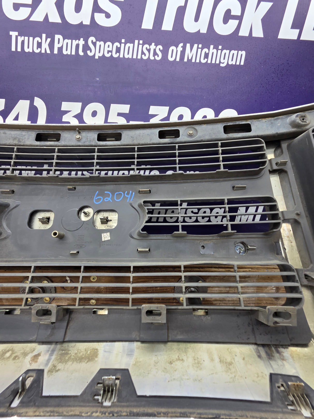 2008-2010 Ford Super Duty F250 F350 F450 F550 Chrome Grill Surround