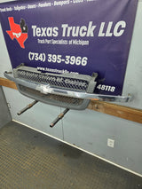 2003-2006 Chevrolet Silverado 1500 2500 3500 'Cateye' HD Grill OEM - Chrome