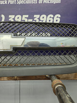 2003-2006 Chevrolet Silverado 1500 2500 3500 'Cateye' HD Grill OEM - Chrome