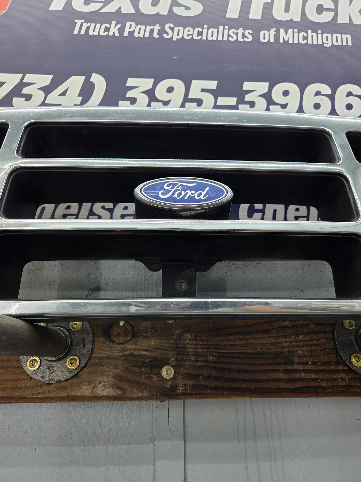 1992-1997 Ford F150 F250 F350 F450 F550 Grill