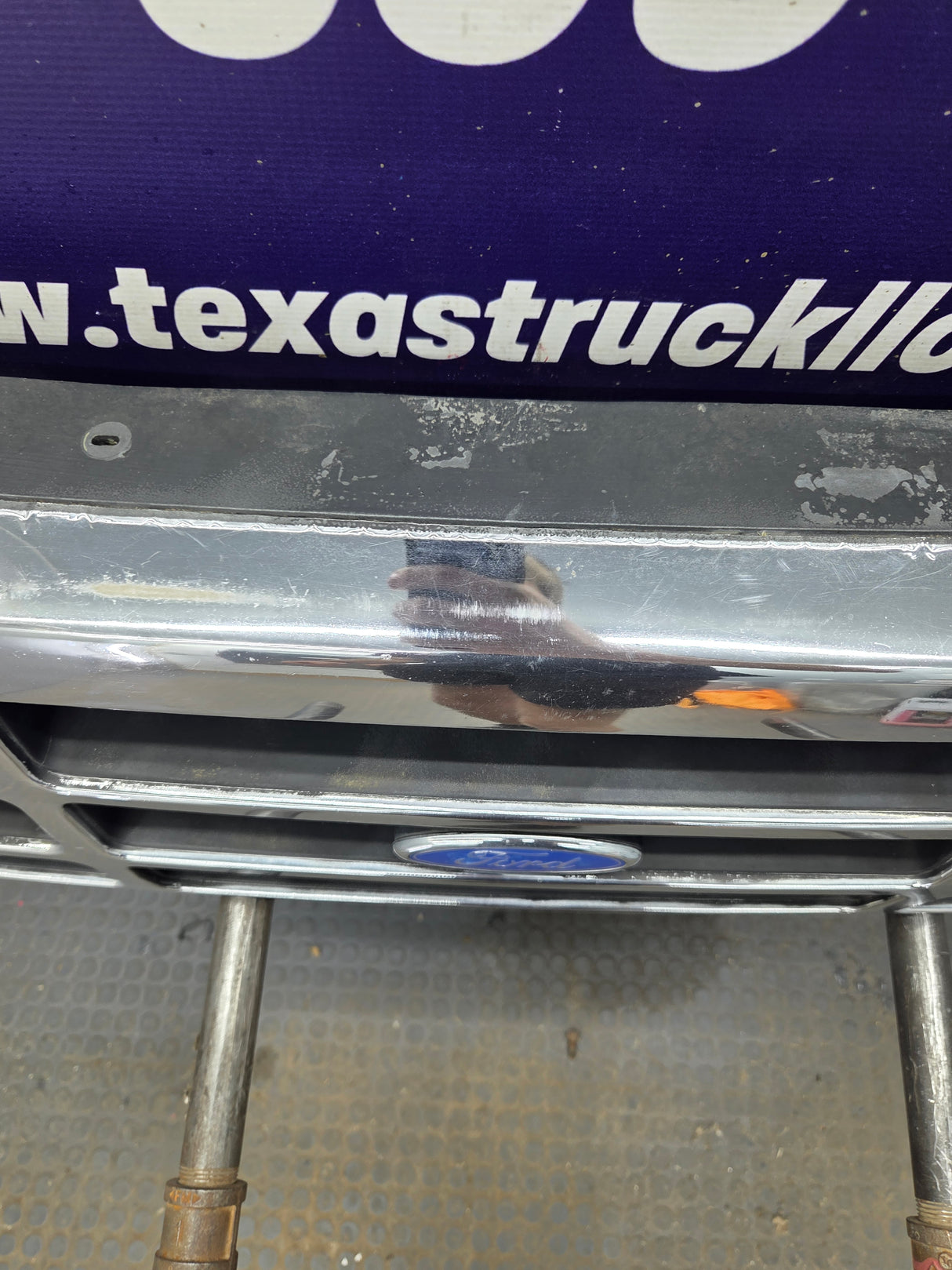 1992-1997 Ford F150 F250 F350 F450 F550 Grill