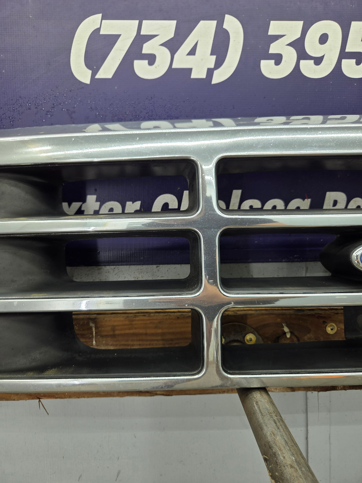 1992-1997 Ford F150 F250 F350 F450 F550 Grill