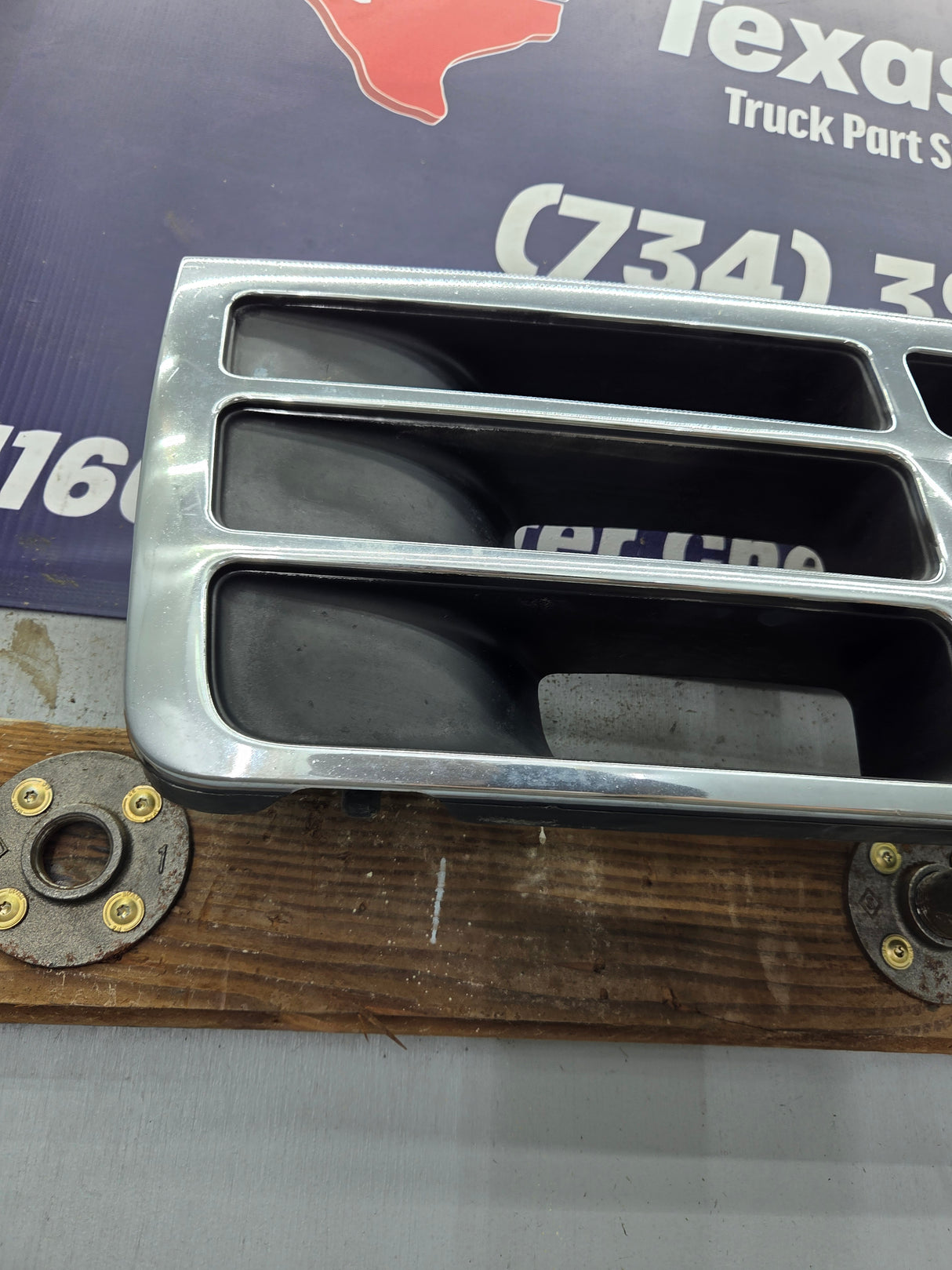 1992-1997 Ford F150 F250 F350 F450 F550 Grill