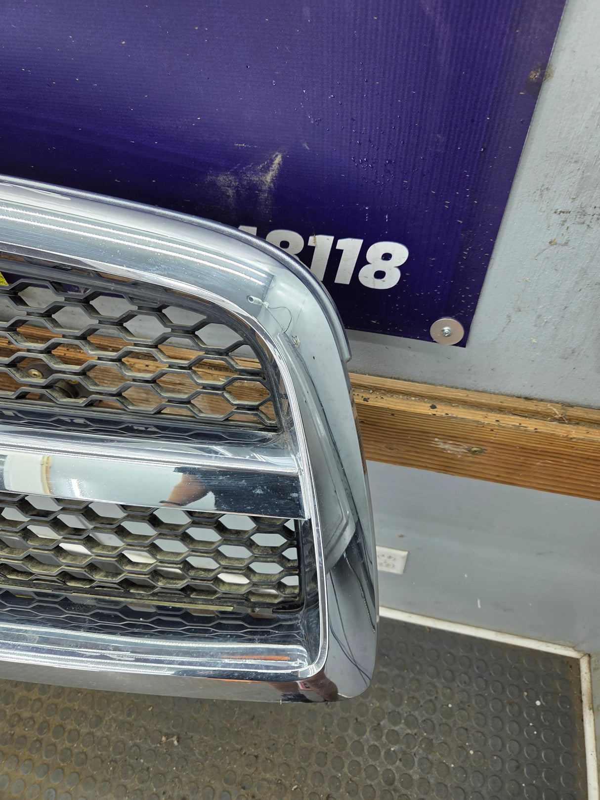 2009-2011 Dodge Ram 1500 Chrome Grill Surround