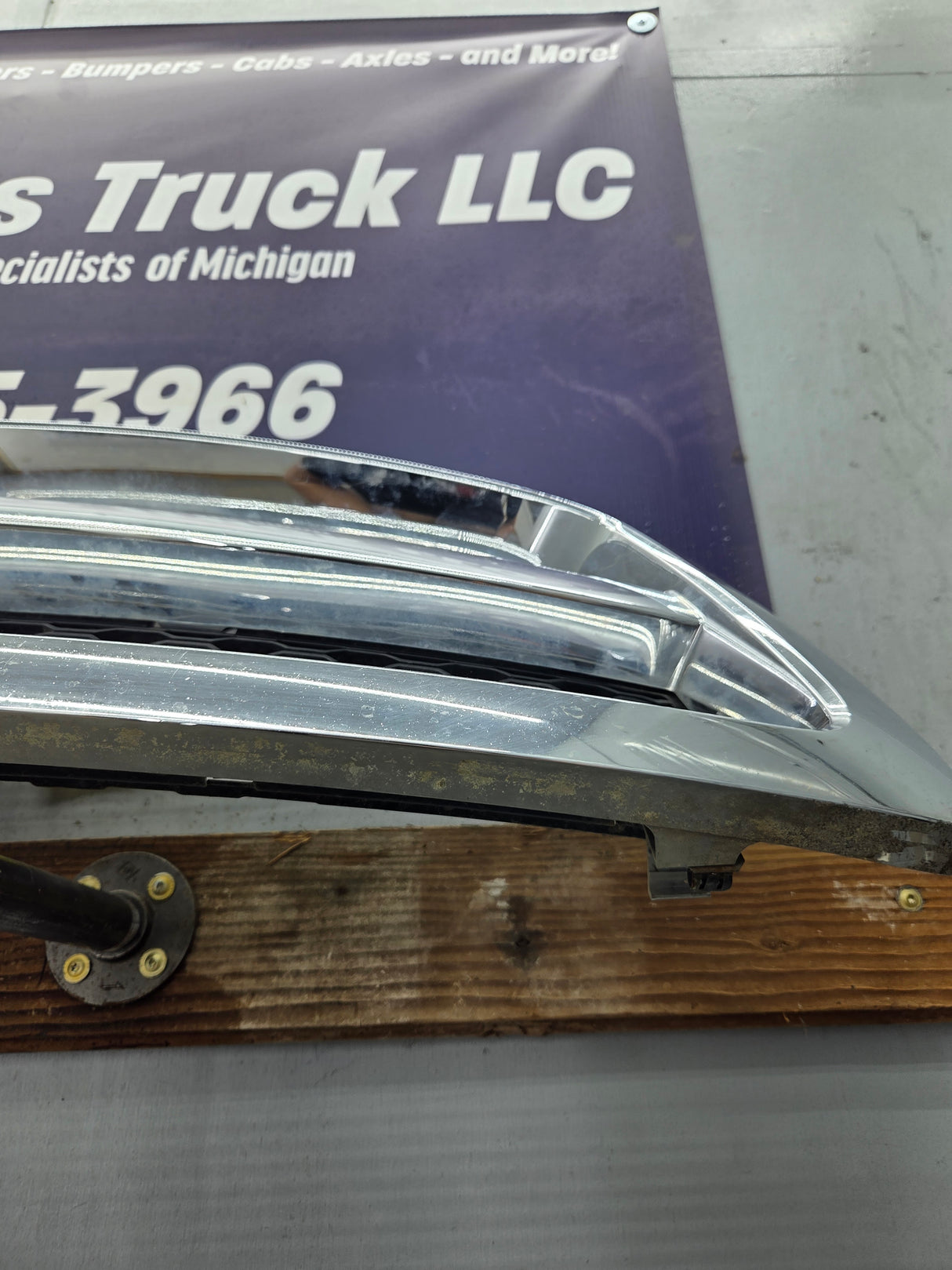2009-2011 Dodge Ram 1500 Chrome Grill Surround