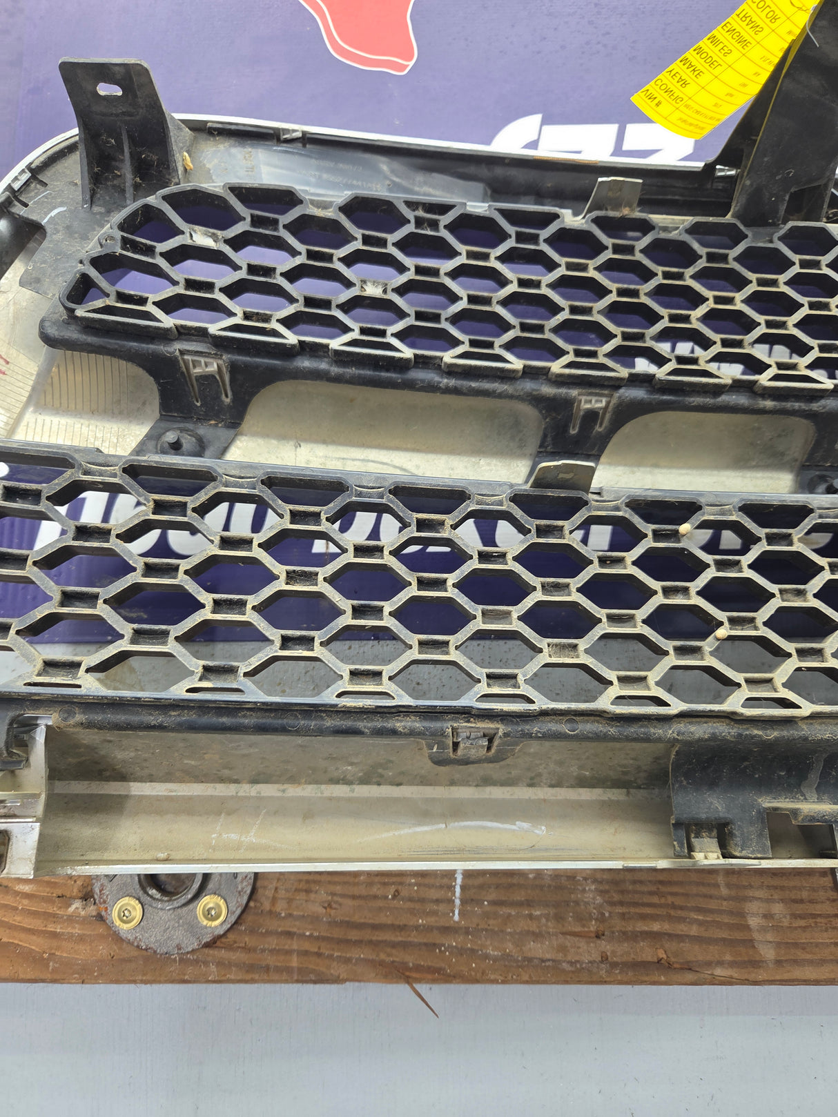 2009-2011 Dodge Ram 1500 Chrome Grill Surround