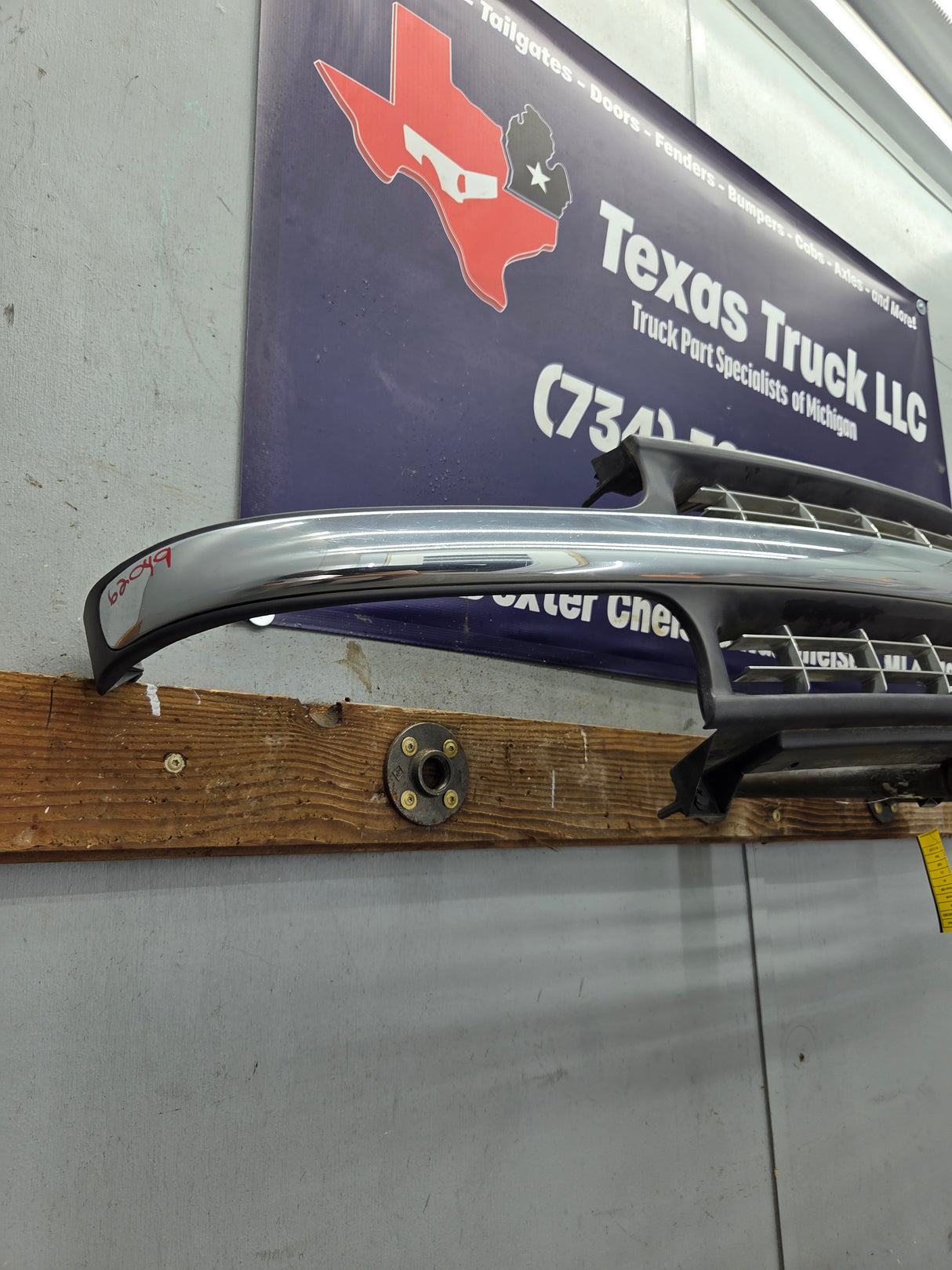 1999-2002 Chevrolet Silverado 1500 2500 3500 Grill OEM