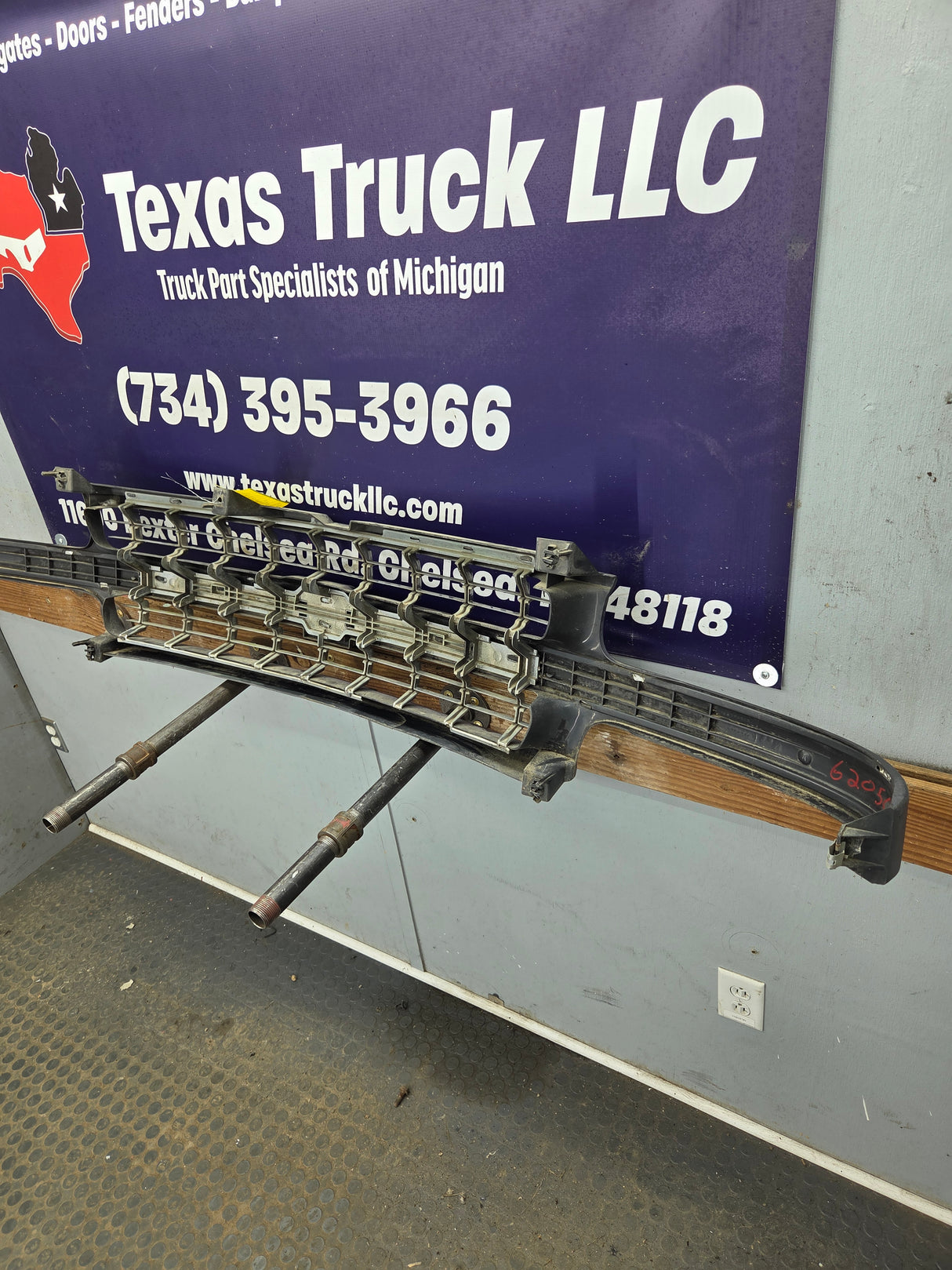 1999-2002 Chevrolet Silverado 1500 2500 3500 Grill OEM