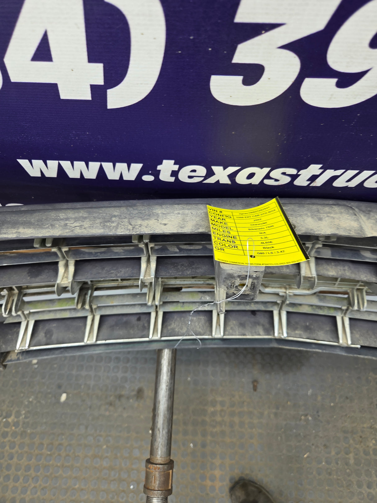 1999-2002 Chevrolet Silverado 1500 2500 3500 Grill OEM