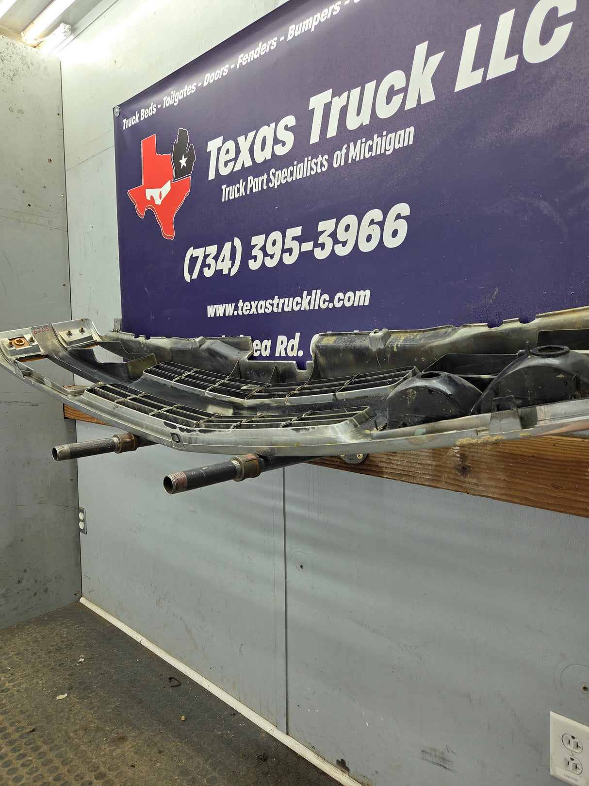 1994-1998 Chevrolet Silverado 1500 2500 3500 Grill OEM