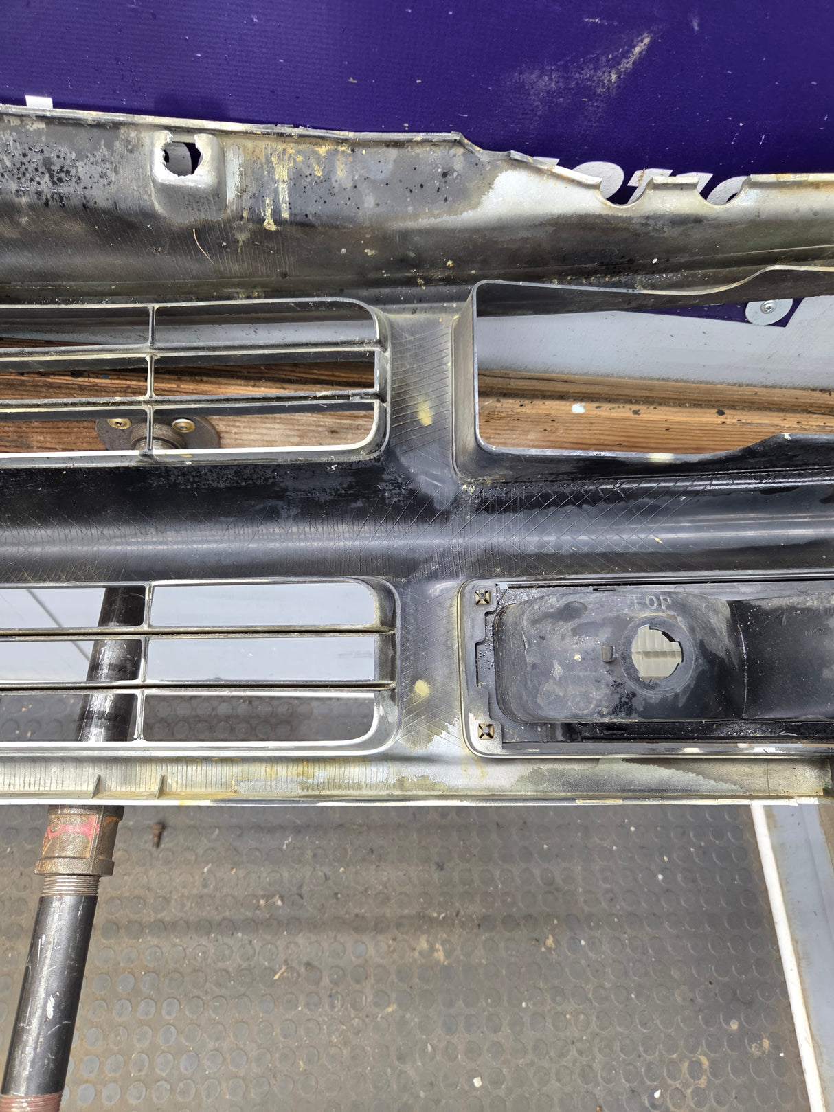 1994-1998 Chevrolet Silverado 1500 2500 3500 Grill OEM