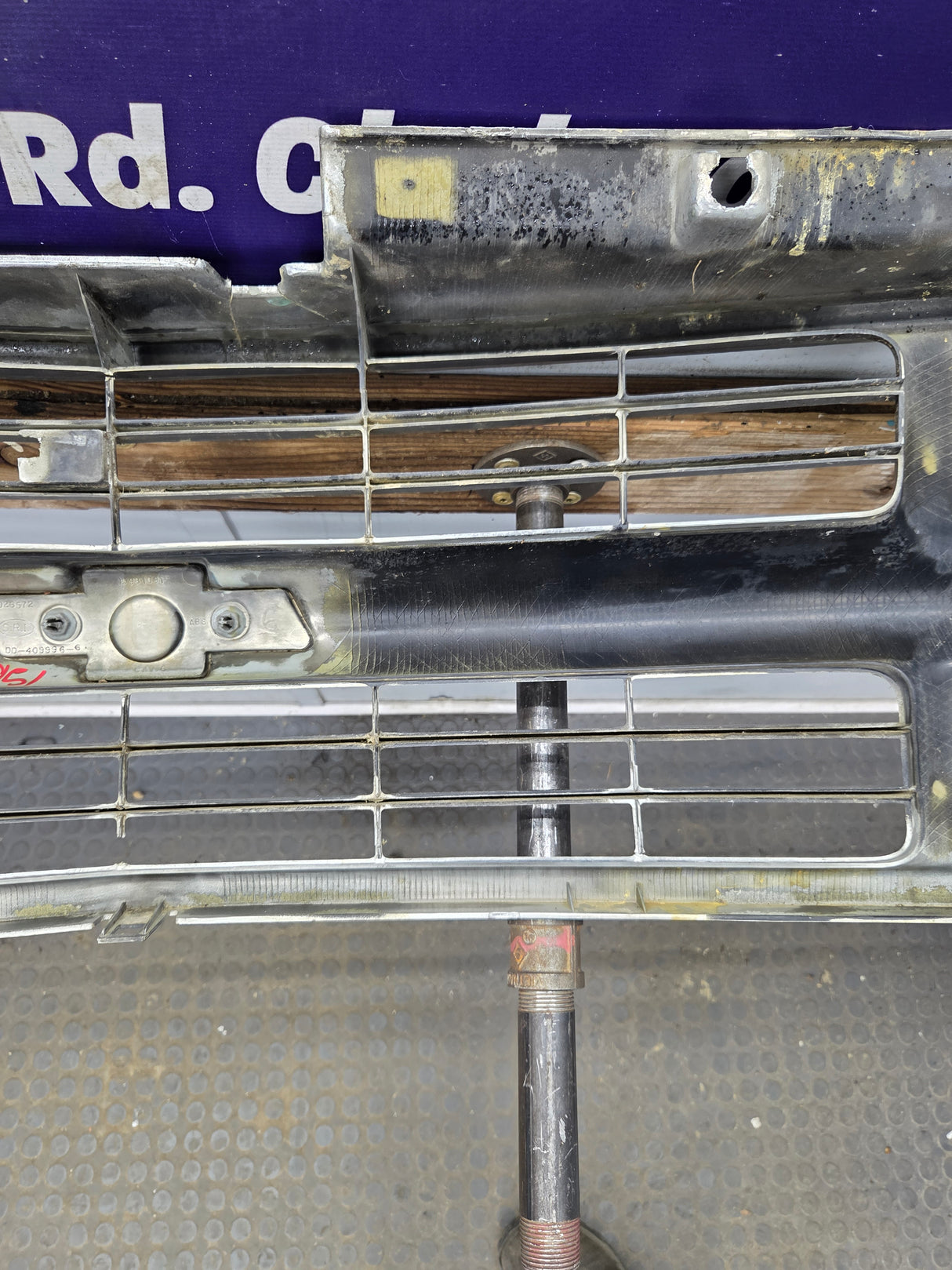 1994-1998 Chevrolet Silverado 1500 2500 3500 Grill OEM