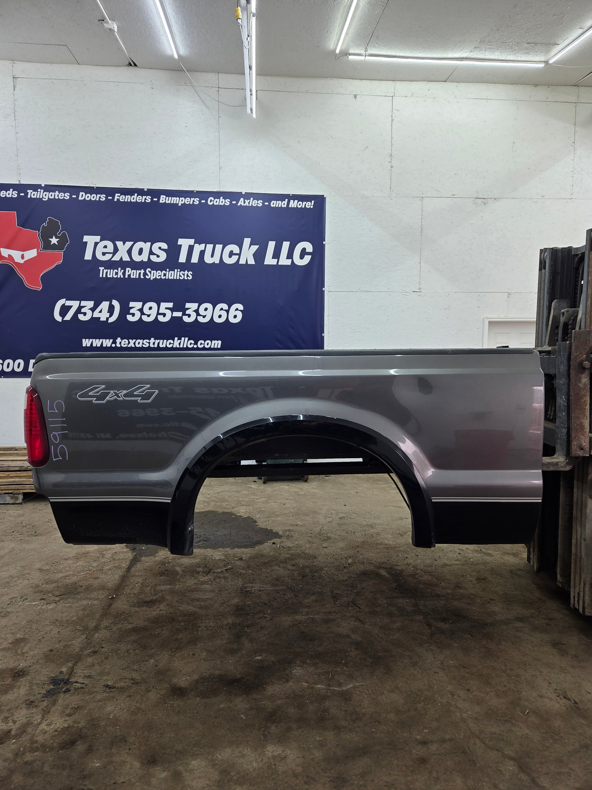 1999-2010 Ford Super Duty F250 F350 6' 9" Short Truck Bed