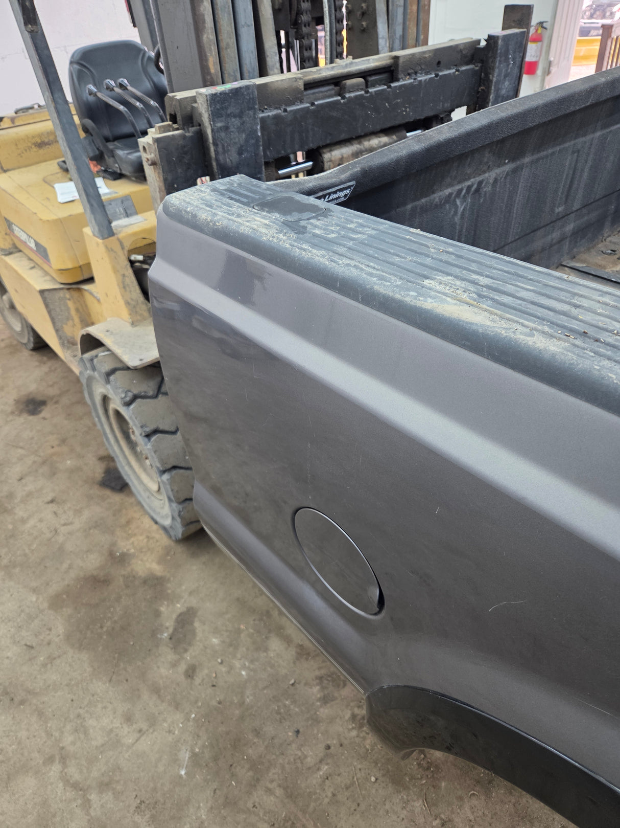 1999-2010 Ford Super Duty F250 F350 6' 9" Short Truck Bed