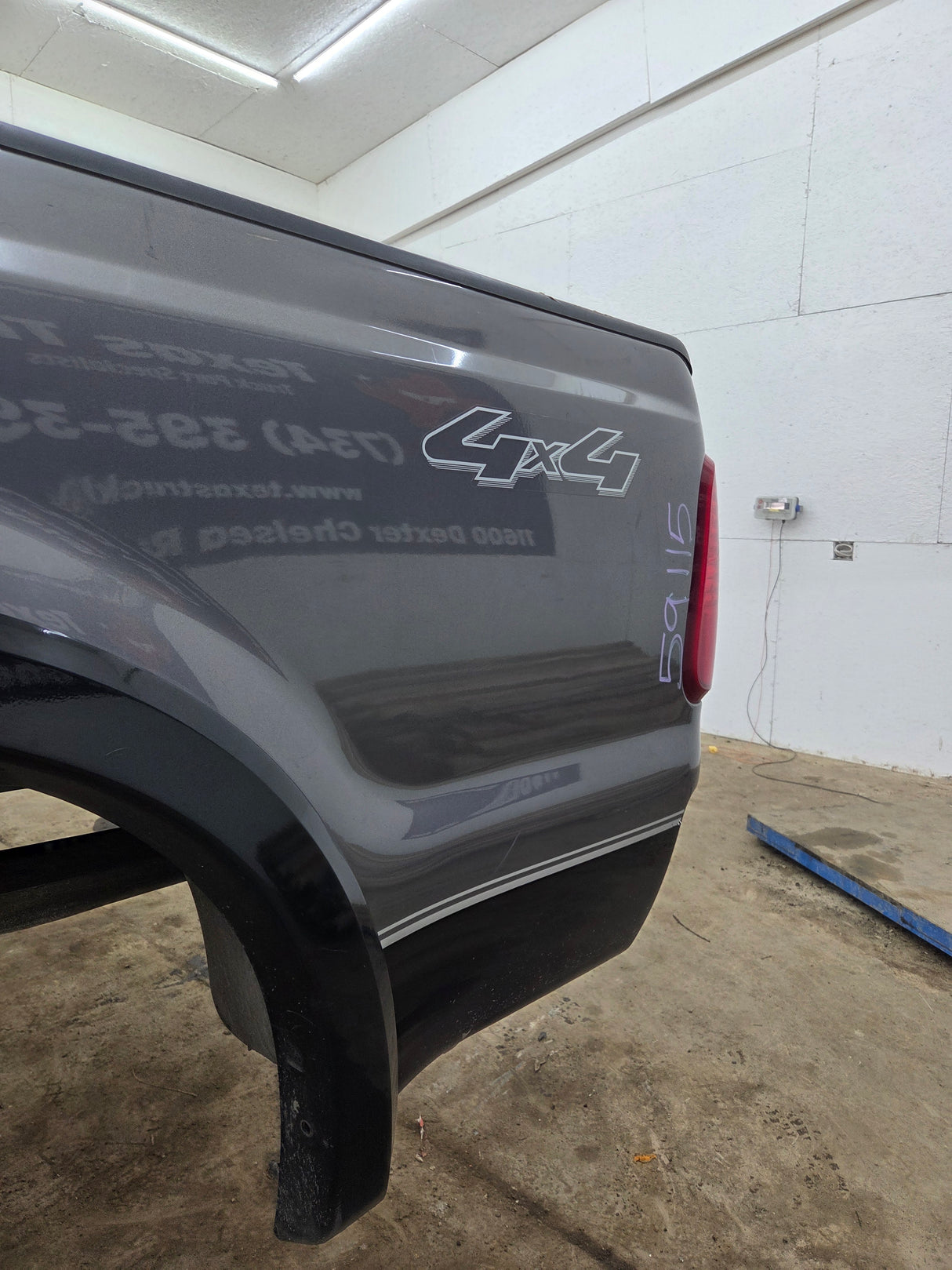 1999-2010 Ford Super Duty F250 F350 6' 9" Short Truck Bed