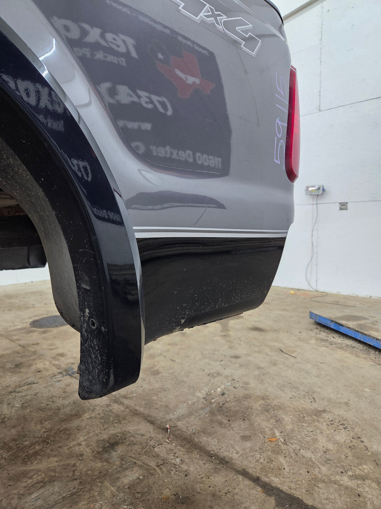 1999-2010 Ford Super Duty F250 F350 6' 9" Short Truck Bed