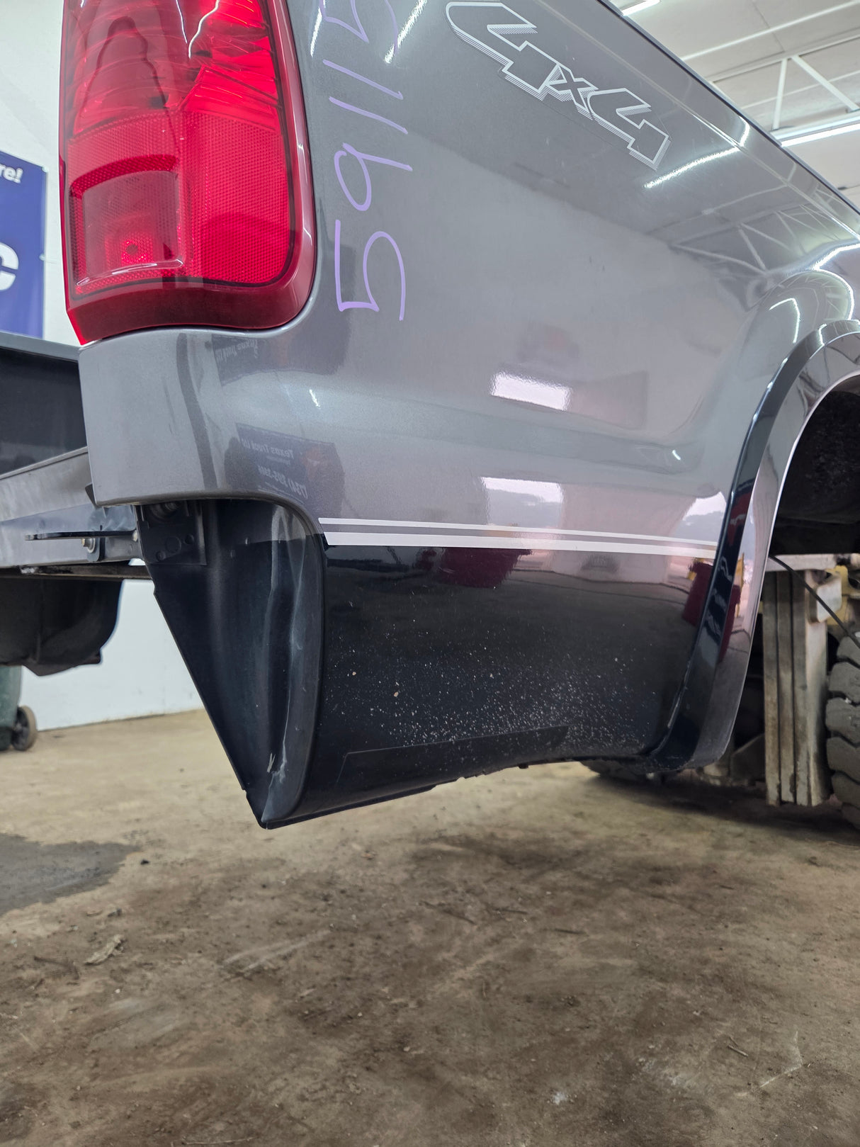 1999-2010 Ford Super Duty F250 F350 6' 9" Short Truck Bed