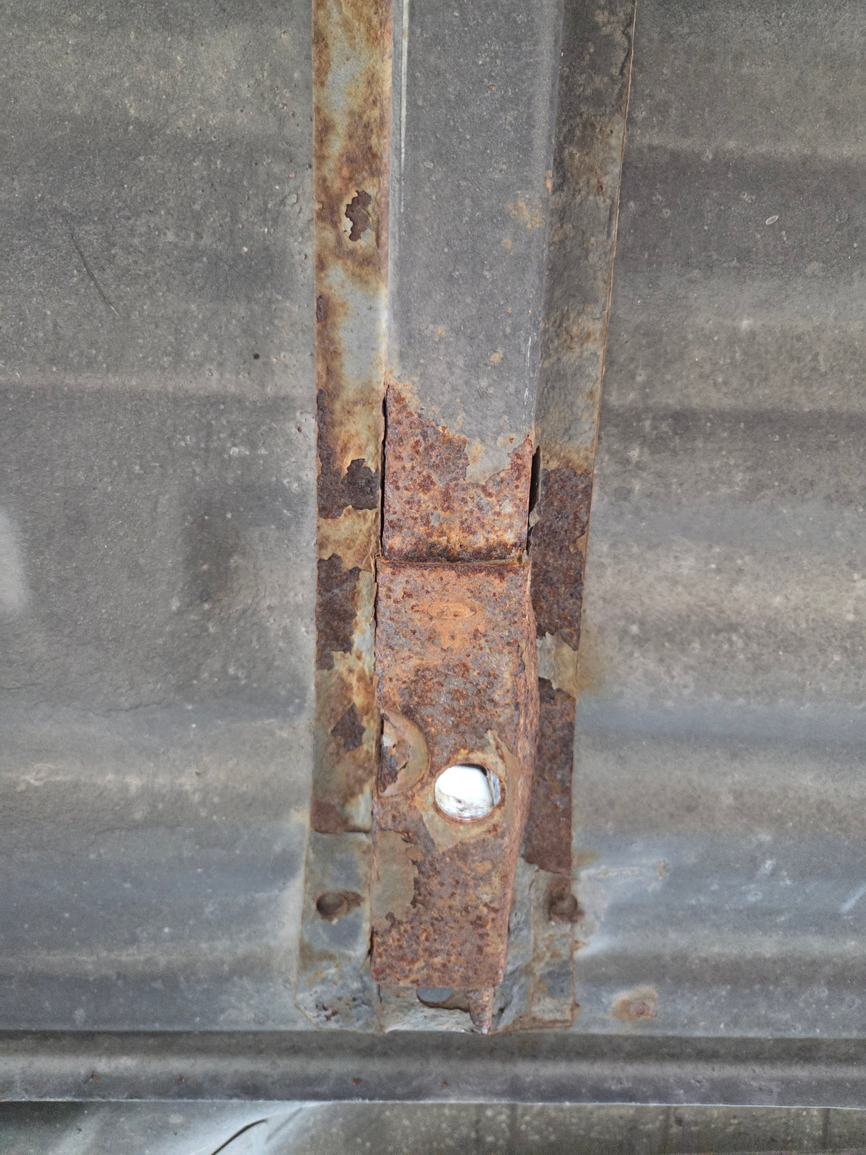 1999-2010 Ford Super Duty F250 F350 6' 9" Short Truck Bed