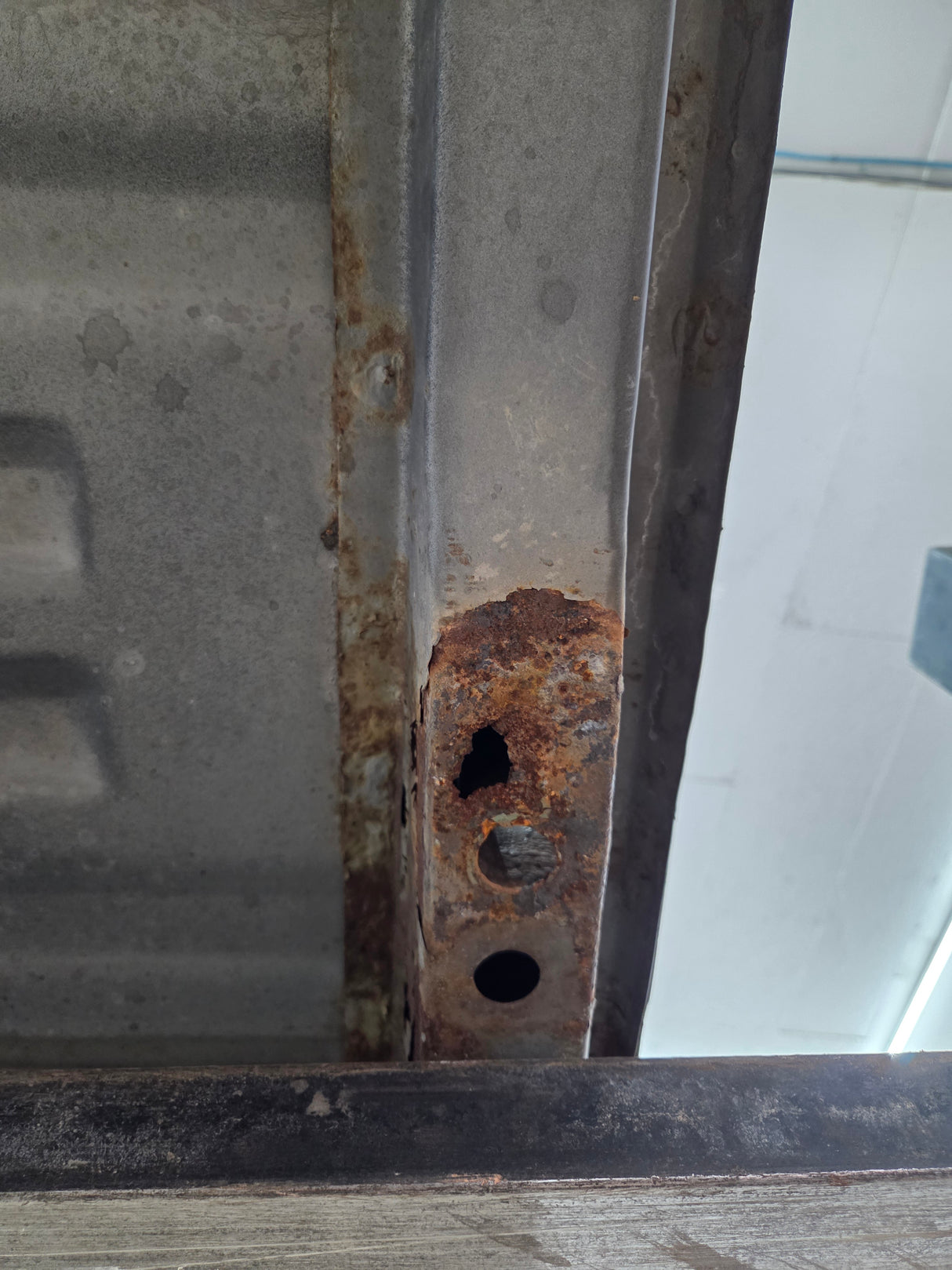 1999-2010 Ford Super Duty F250 F350 6' 9" Short Truck Bed