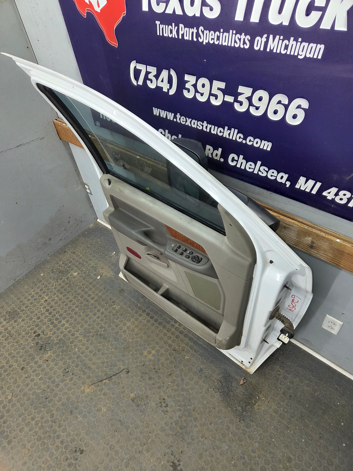 2003-2008 Dodge Ram 3rd Gen Driver Side Front Quad Cab Crew Cab Door 1500 2500 3500 4500 5500