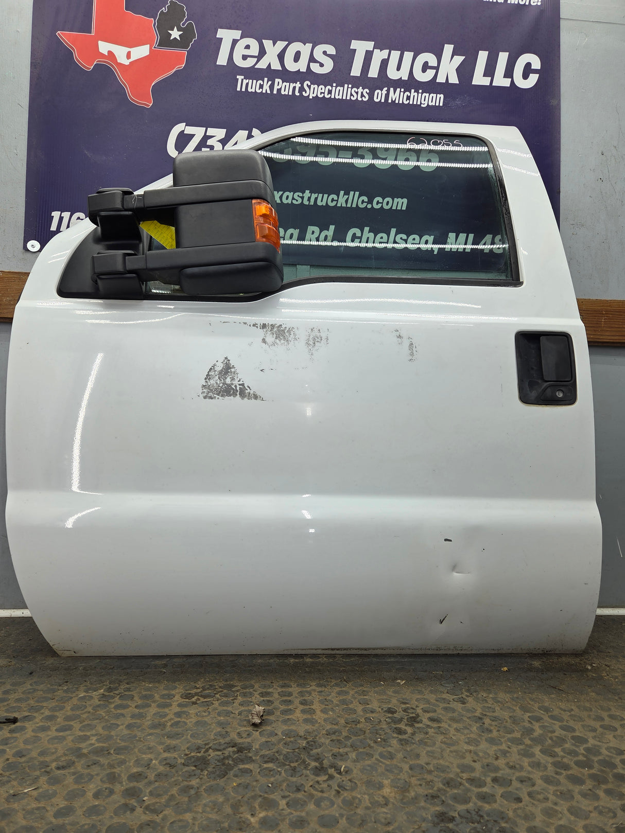 2012-2016 Ford Super Duty LH Driver Side Front Door F250 F350 F450 F550