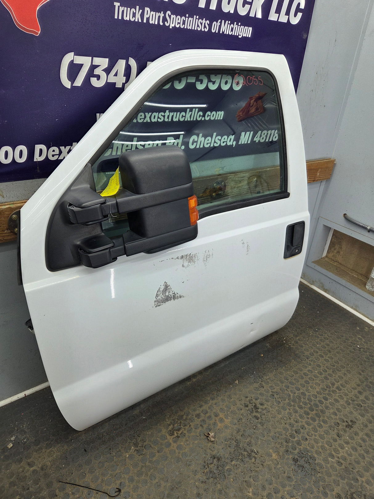 2012-2016 Ford Super Duty LH Driver Side Front Door F250 F350 F450 F550