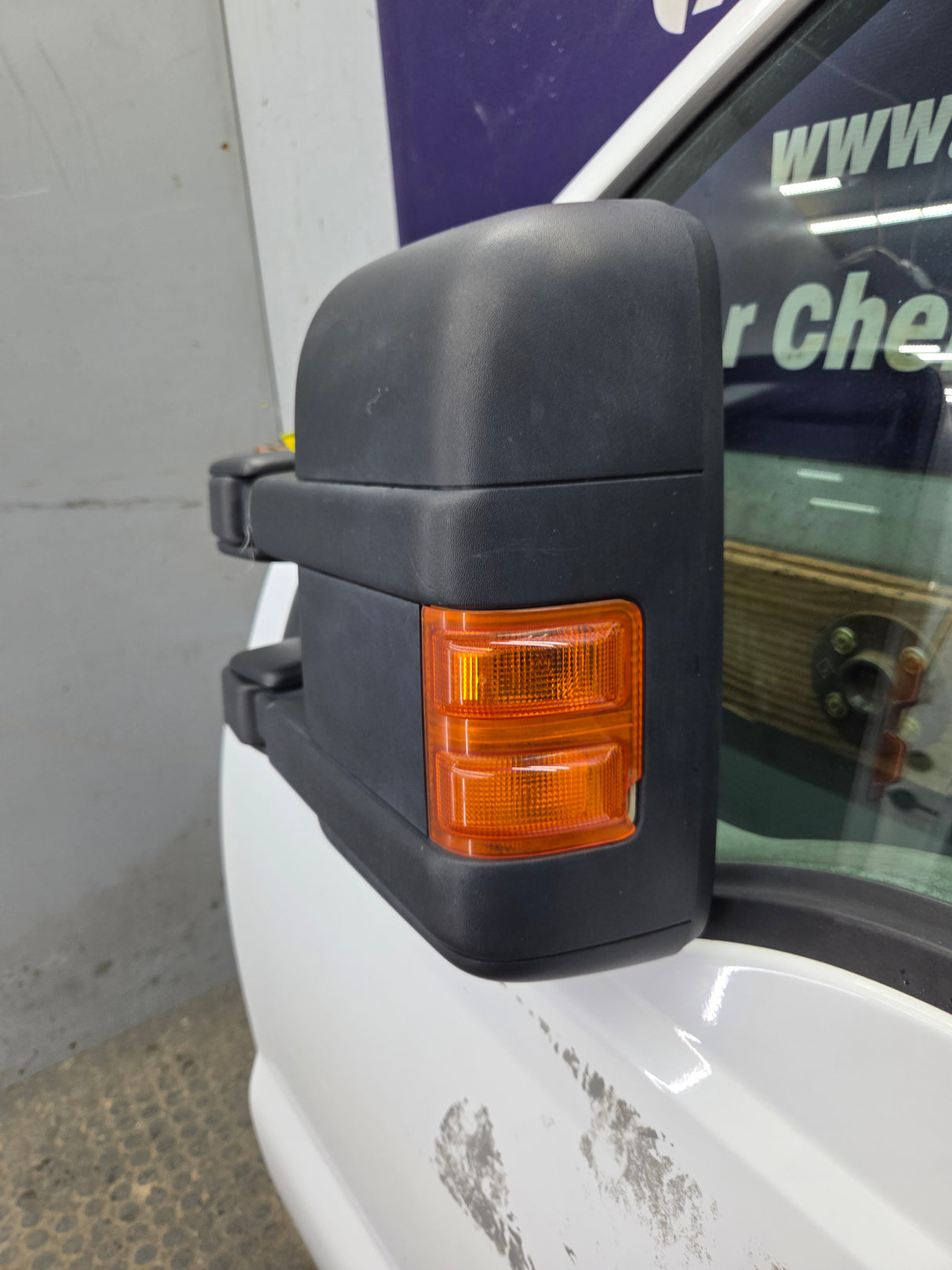 2012-2016 Ford Super Duty LH Driver Side Front Door F250 F350 F450 F550