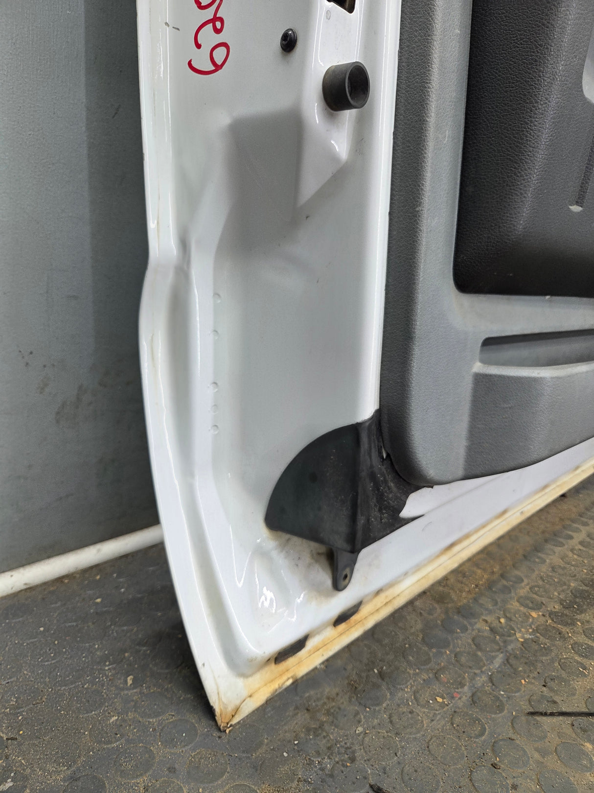 2012-2016 Ford Super Duty LH Driver Side Front Door F250 F350 F450 F550